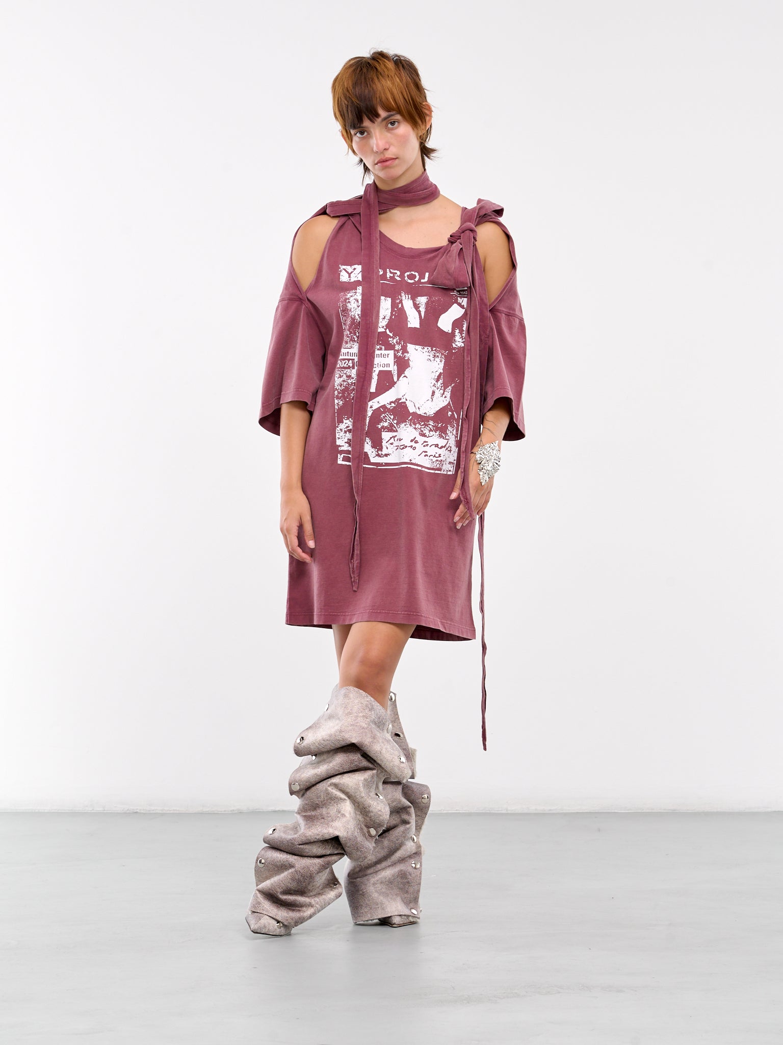 Multi-Scarf Rock Band Print Dress (104DR014-J136-BURGUNDY)