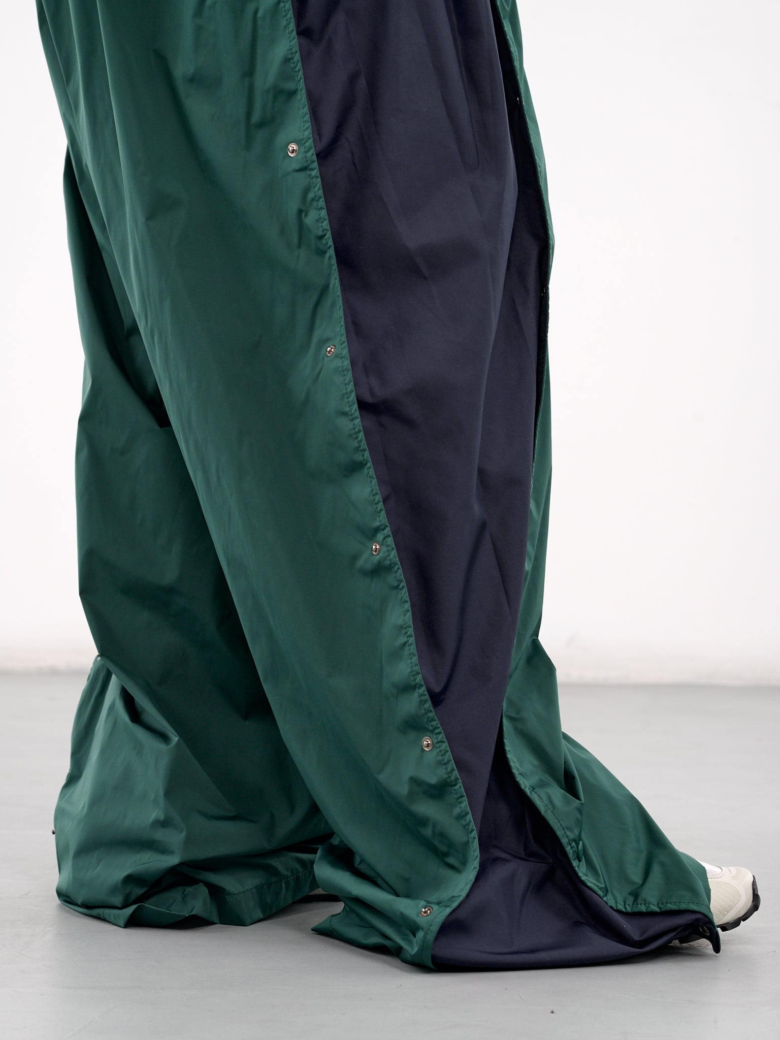 Snap Insert Track Pants (203PA004-F520-GREEN-NAVY)