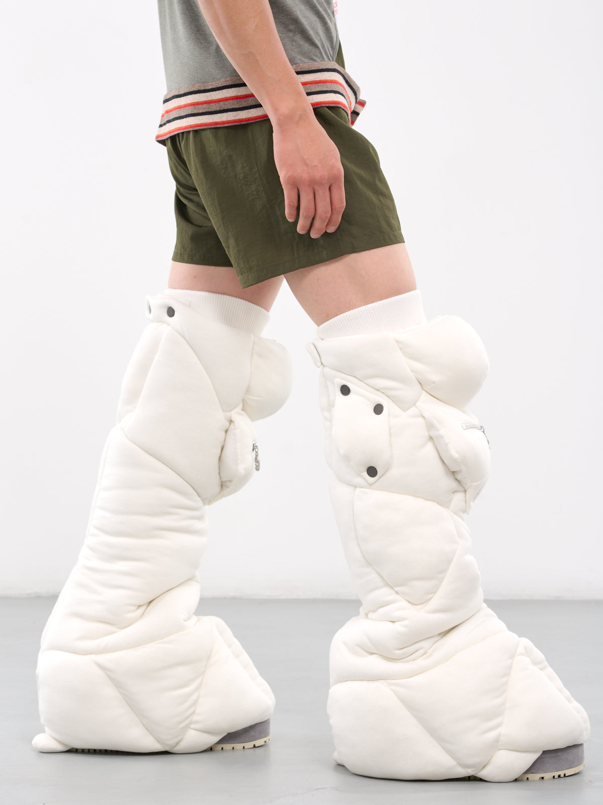 Gundam Puffer Leg Warmers (240029-WHITE)