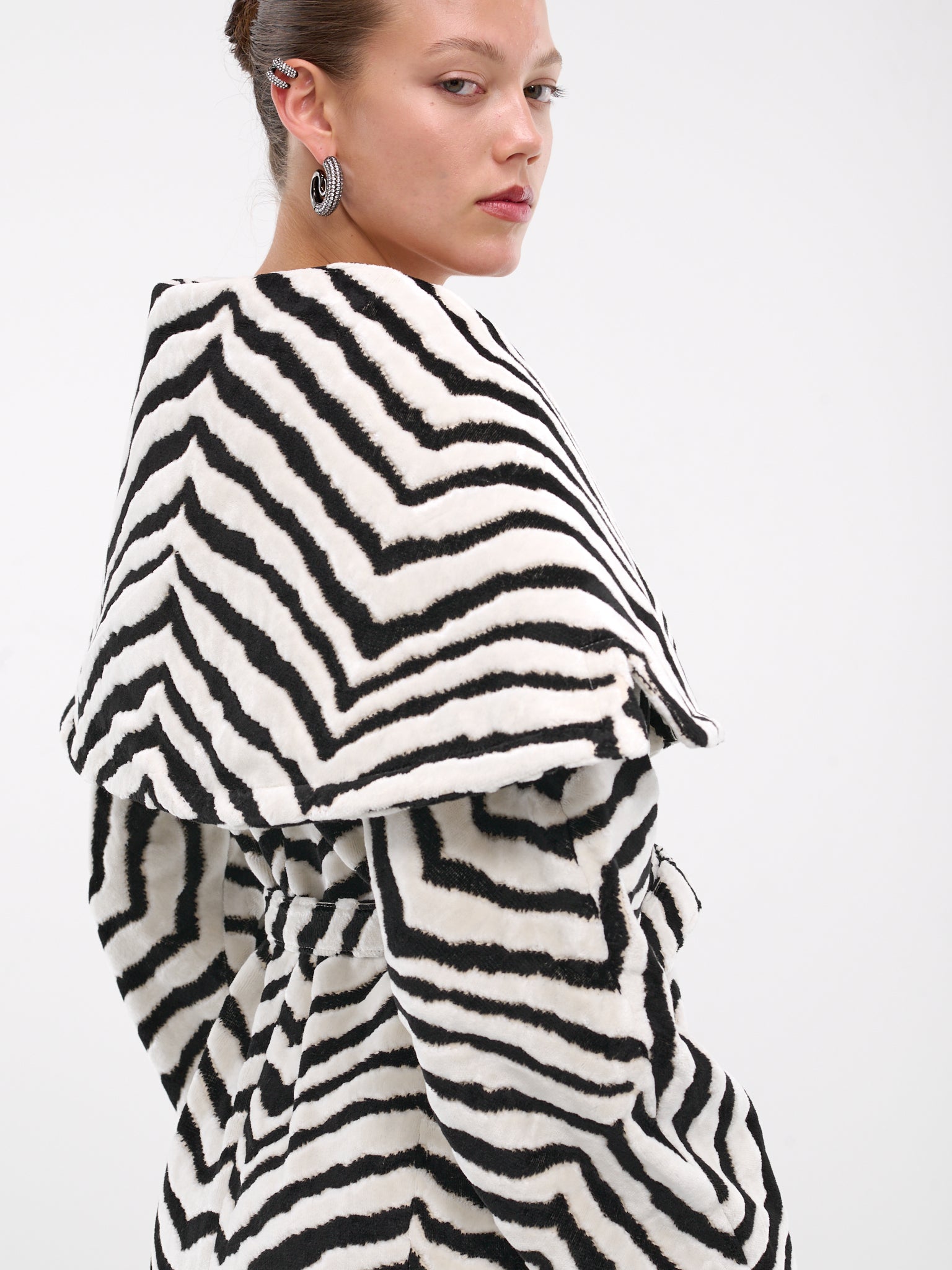 Le Manteau Caruso (243CO075-1681-ZEBRA-BLACK)