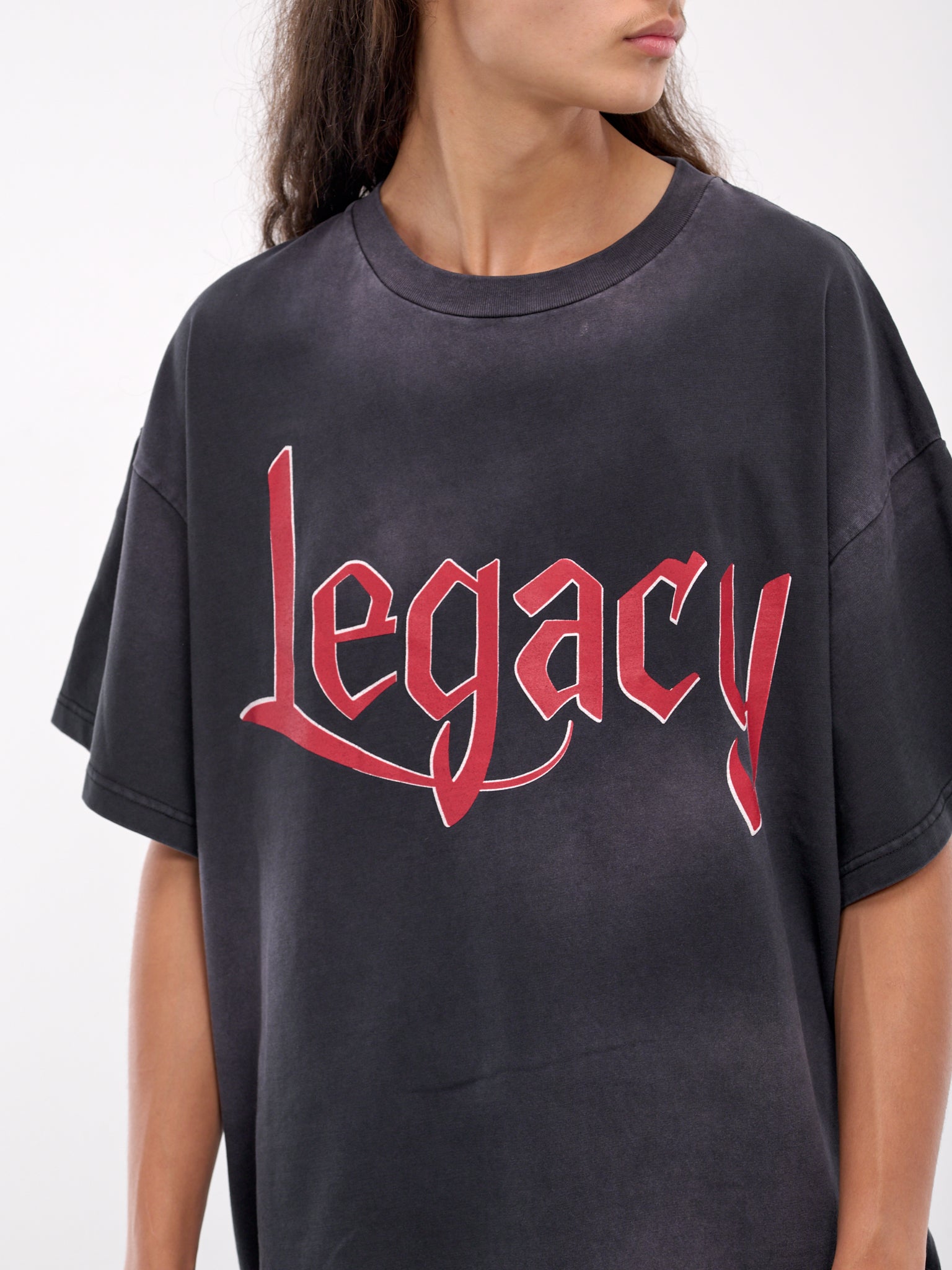 Legacy Tee (245201-BLACK)