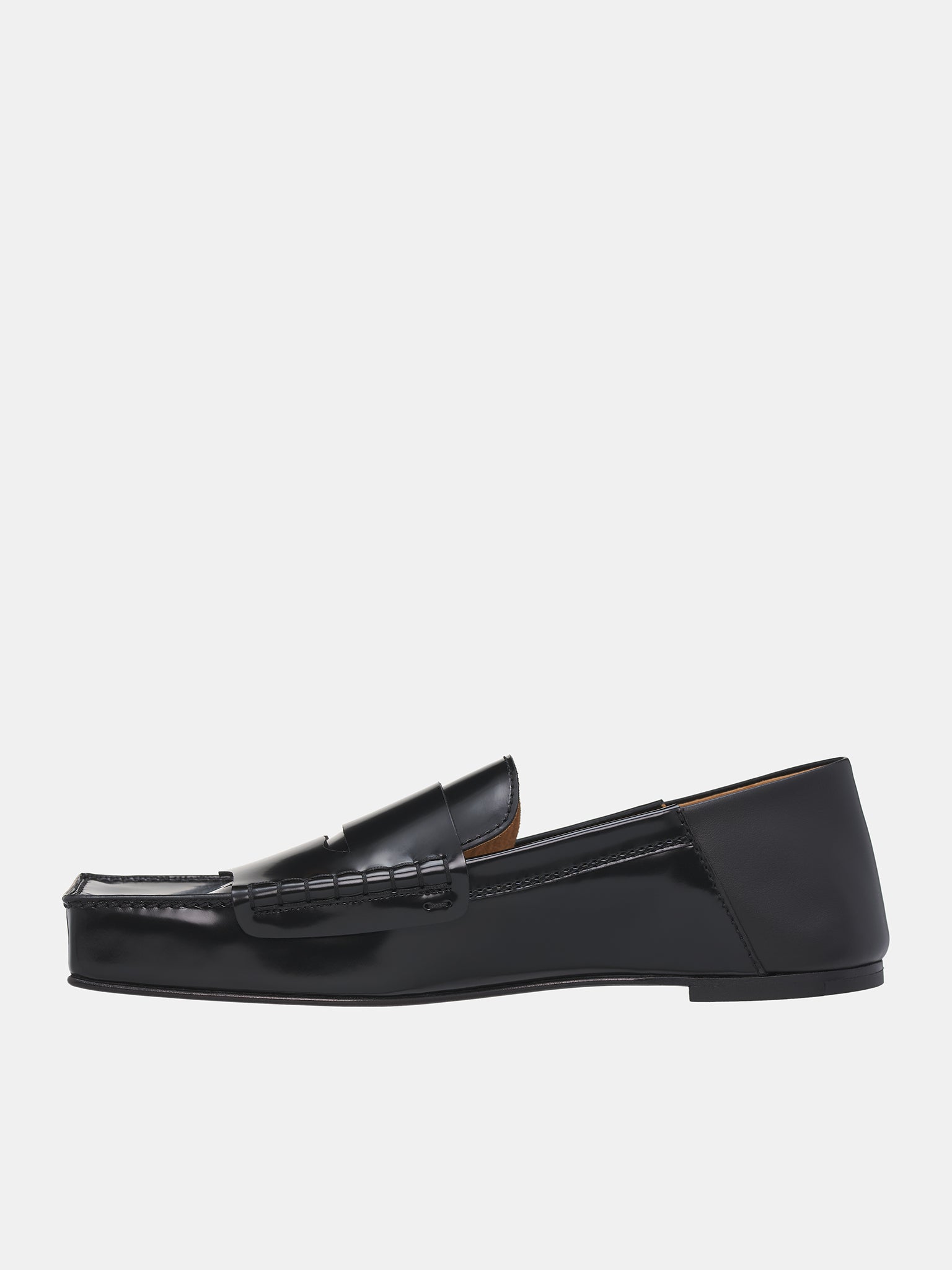 The Carré Loafers (246FO147-4036-BLACK)