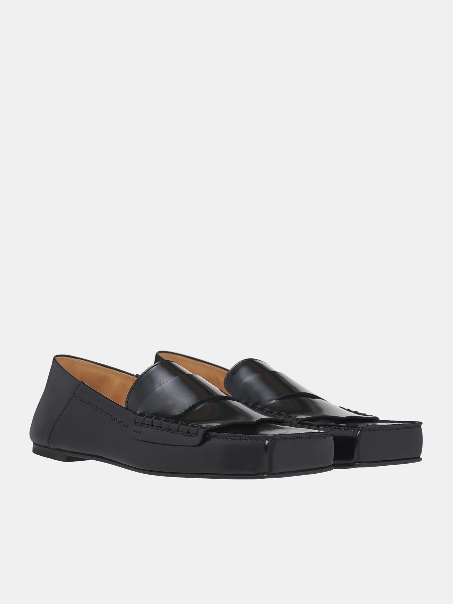 The Carré Loafers (246FO147-4036-BLACK)