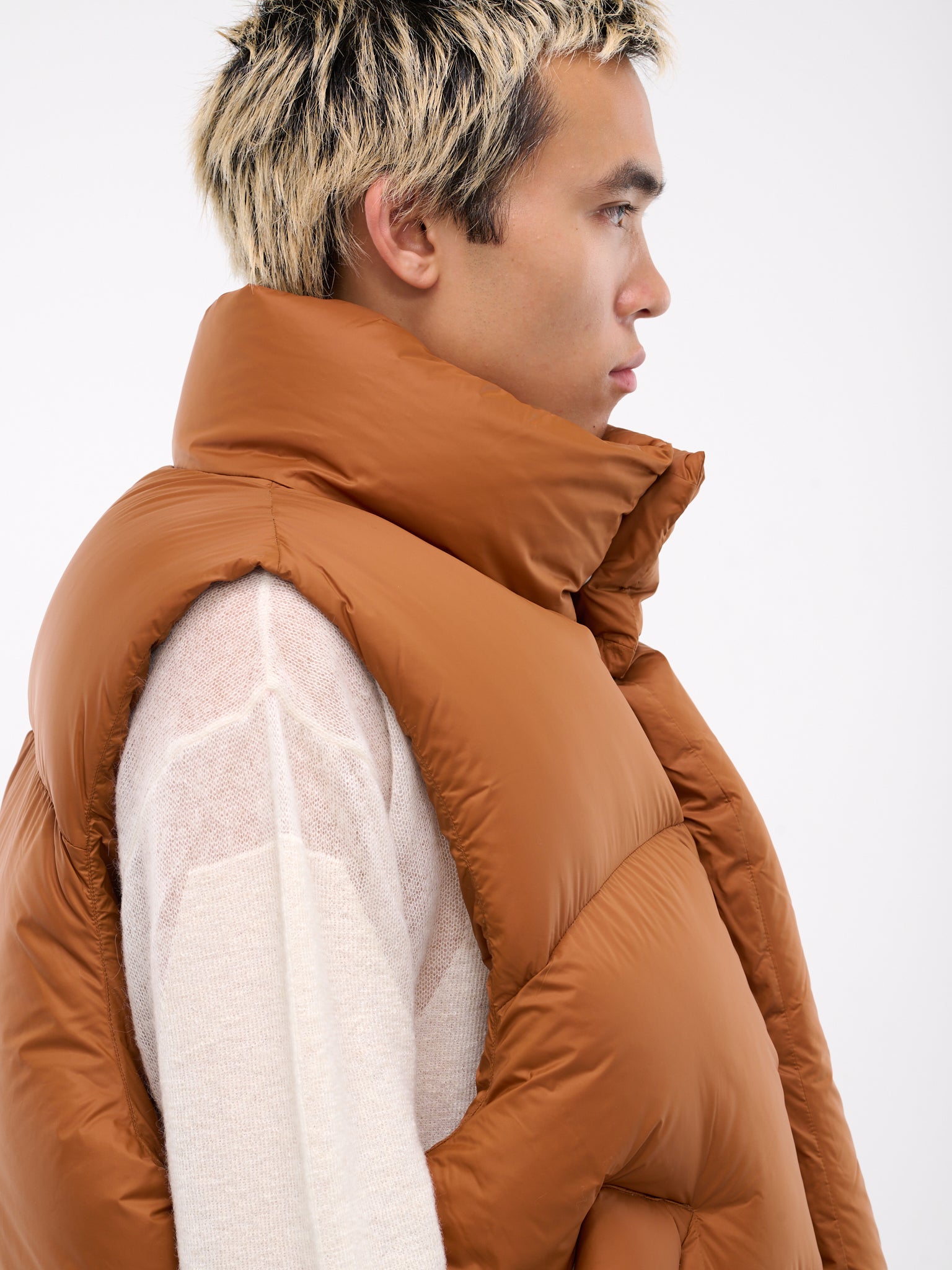 Down Vest (24A96MRU16-890-COGNAC)