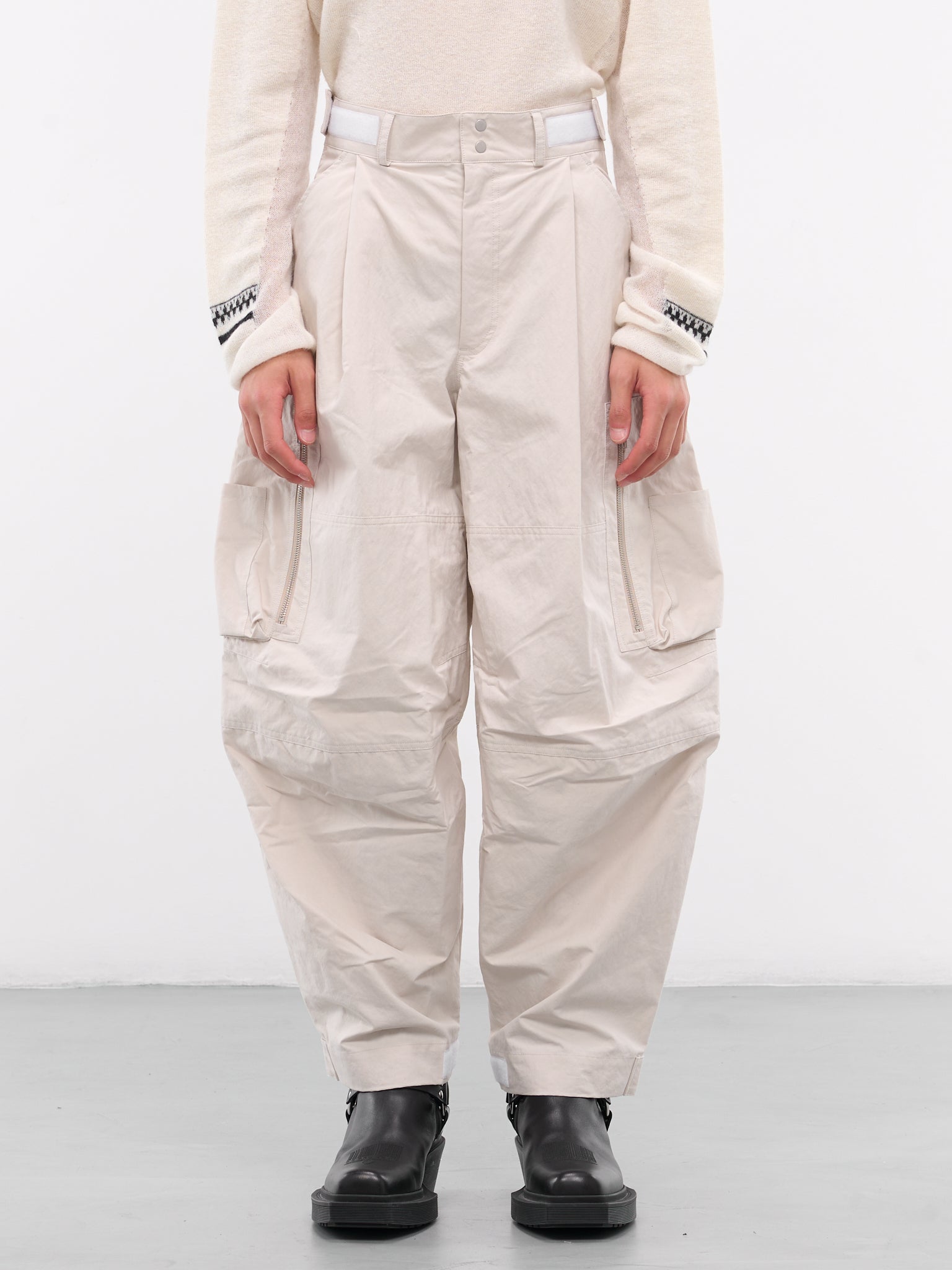 Cotton-Nylon Cargo Pants (24A96MRU27-812-TRAVERTINE)