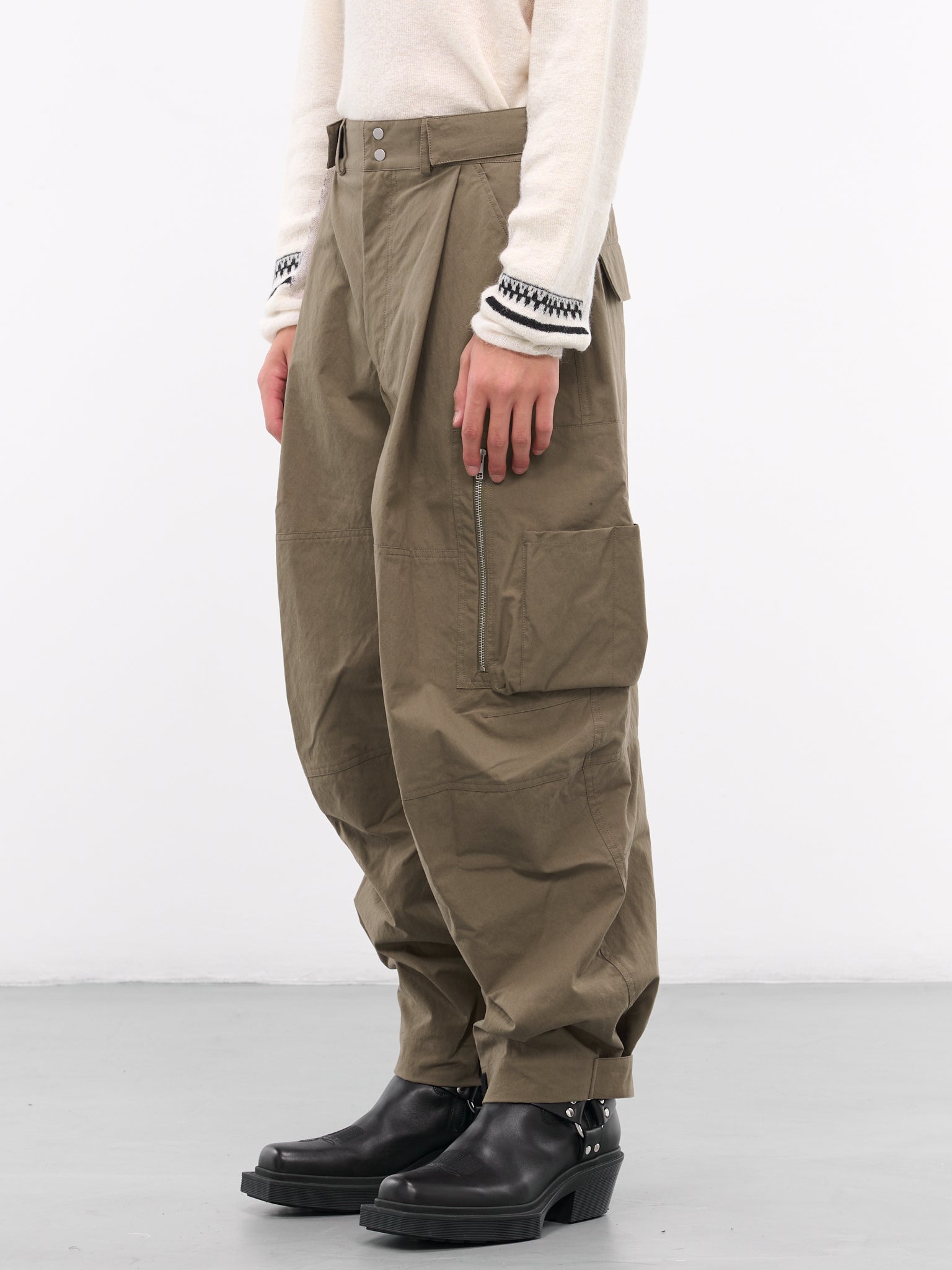 Cotton-Nylon Cargo Pants (24A96MRU27-825-MUD)