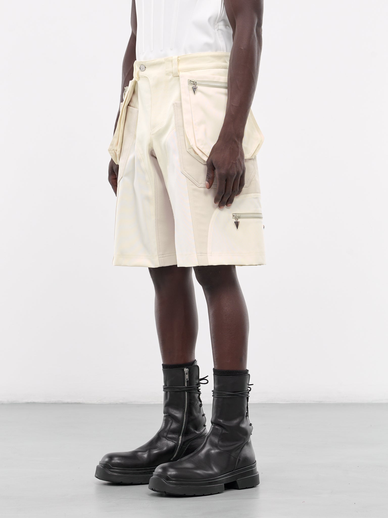 Technical Fabric Cargo Shorts (24F1PA04582004-OFF-WHITE)