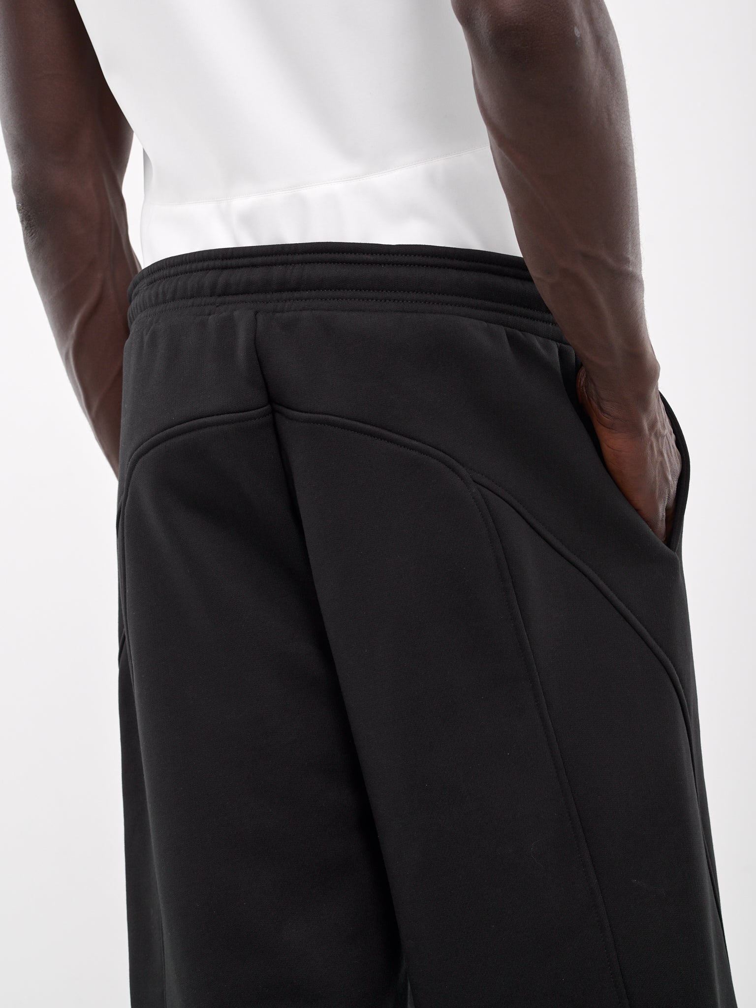 Paneled Sweatpants (24F3PA0462640-BLACK)