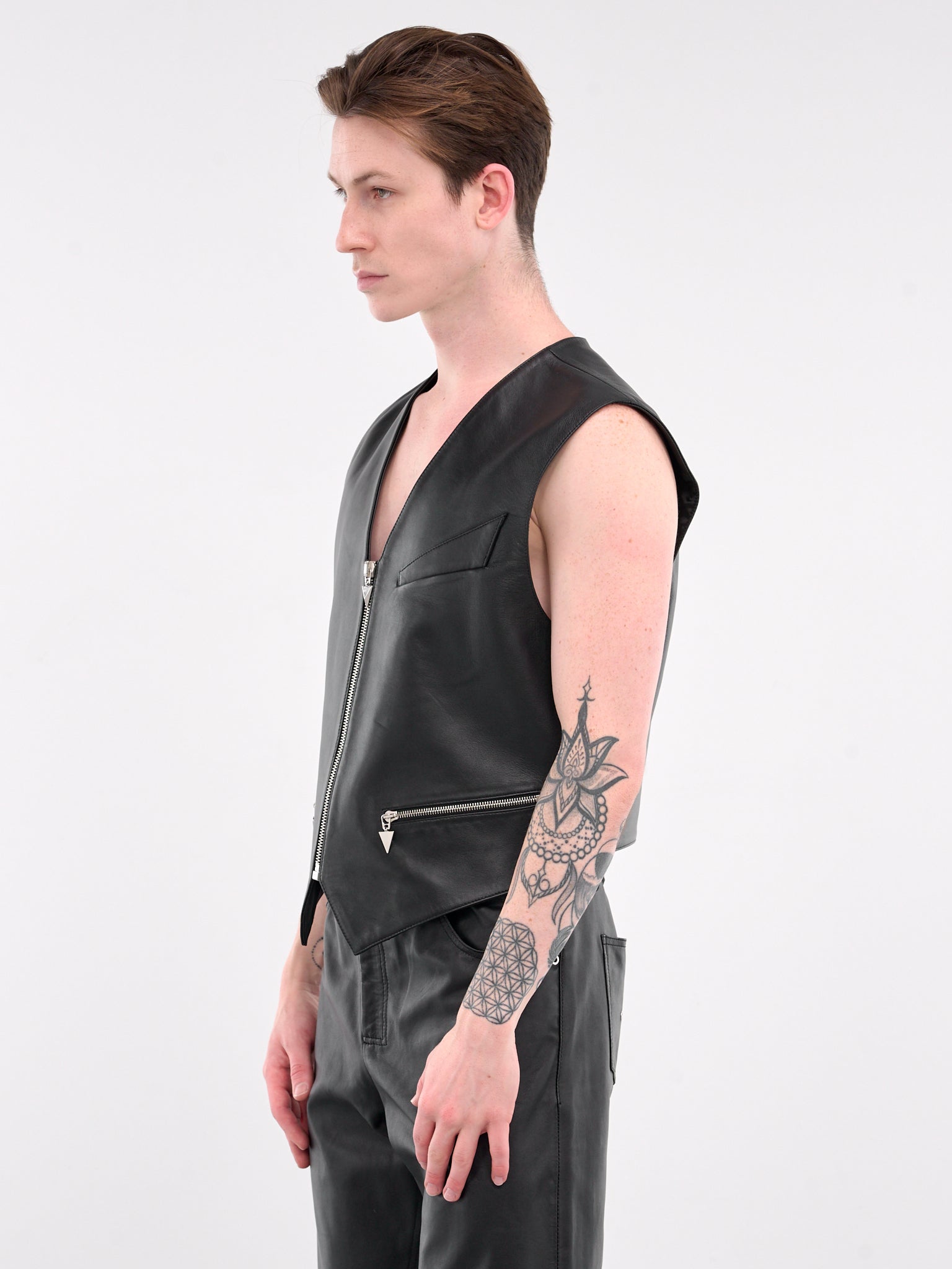 Leather Vest (24F9T00712CUI1-BLACK)