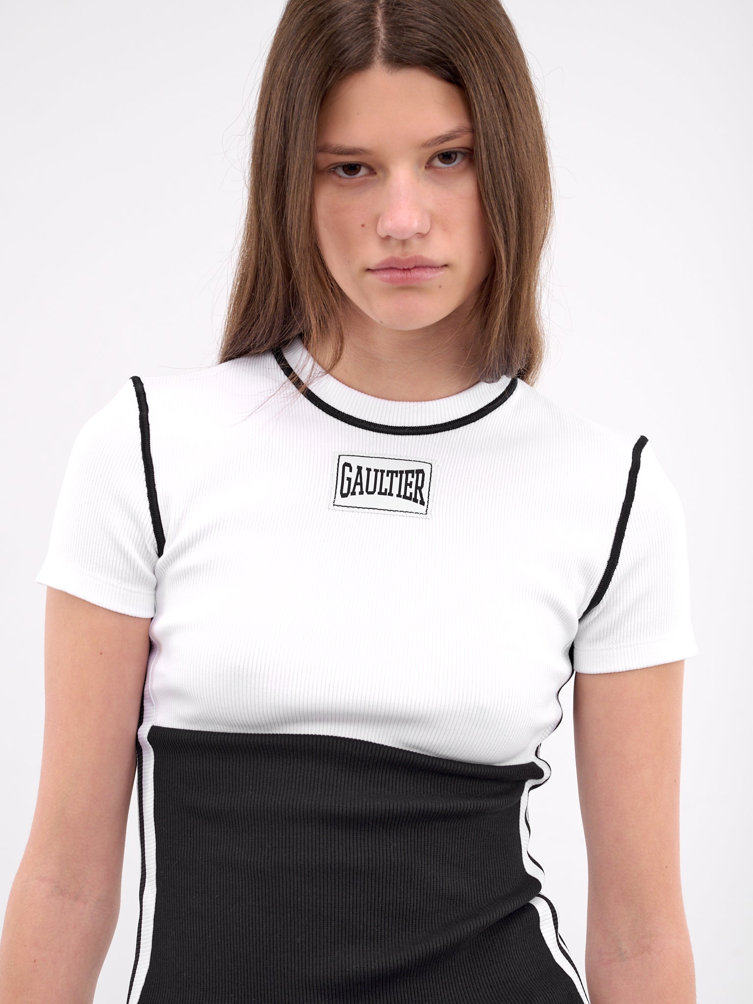 The Color Block Tee (25-33-F-TS104P-J080-WHITE-BLAC)