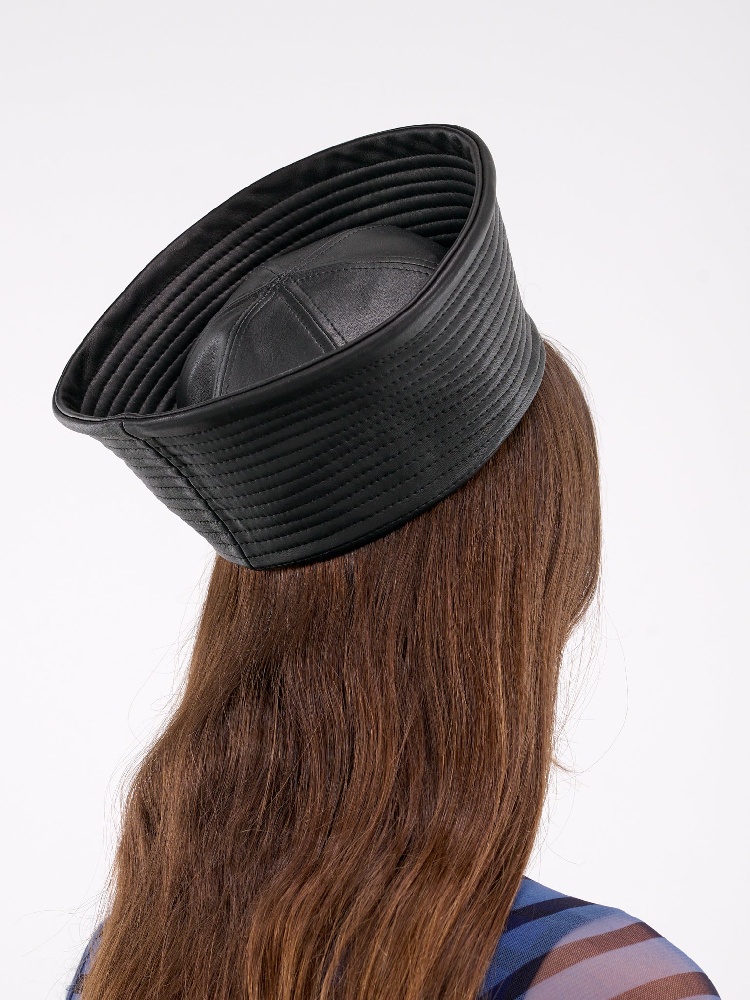 The Leather Sailor Hat (25-33-U-CC053-L030-BLACK)