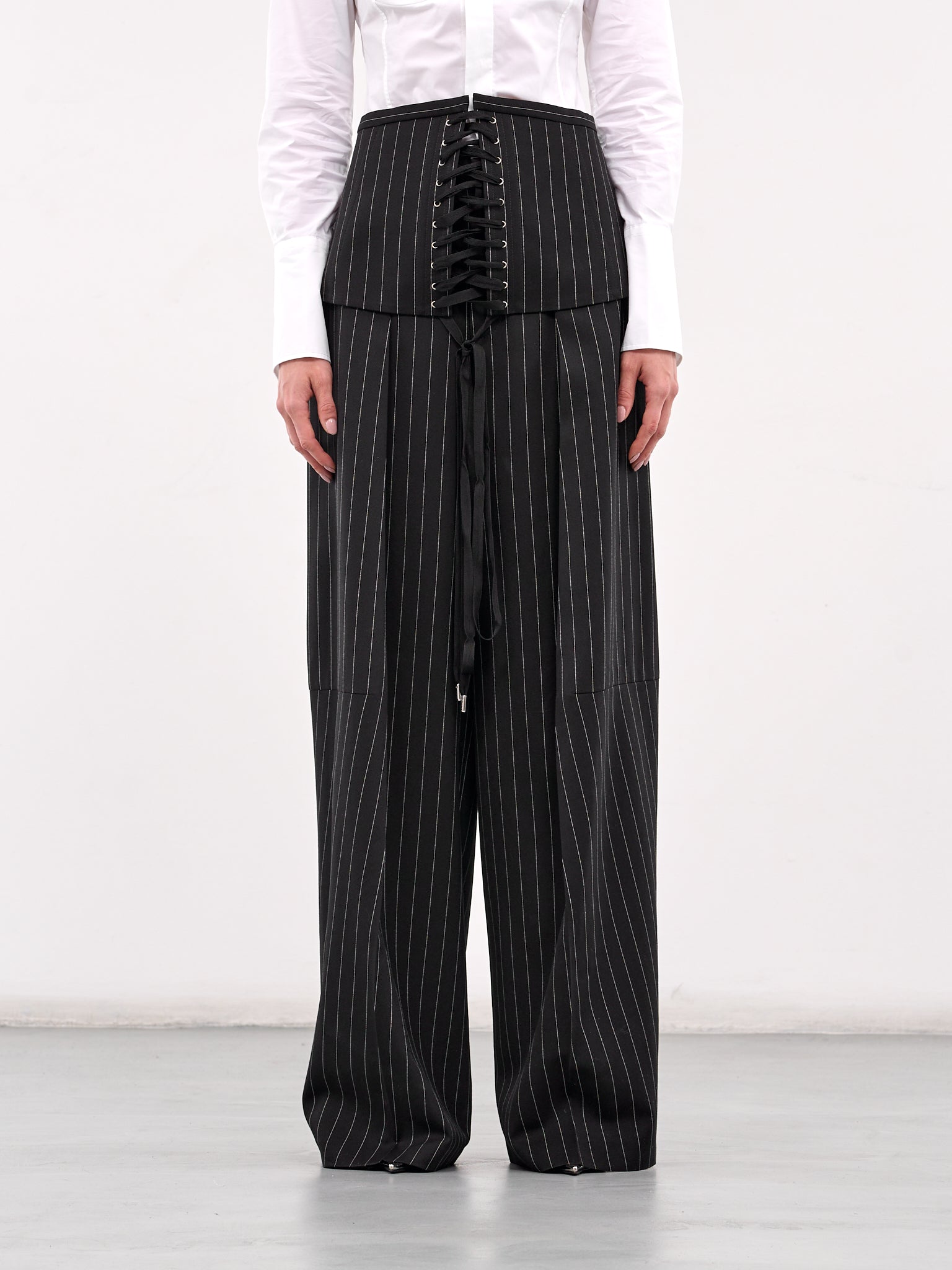 The Corset Suit Pants (25-34-F-PA190-C074-BLACK-WHITE)