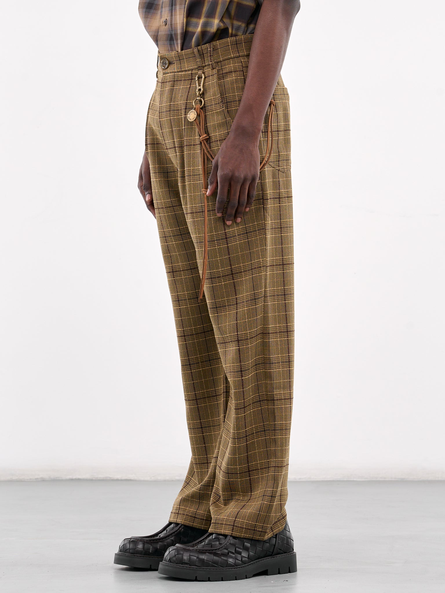 Loose Pleated Trousers (251-MPT084-BROWN)