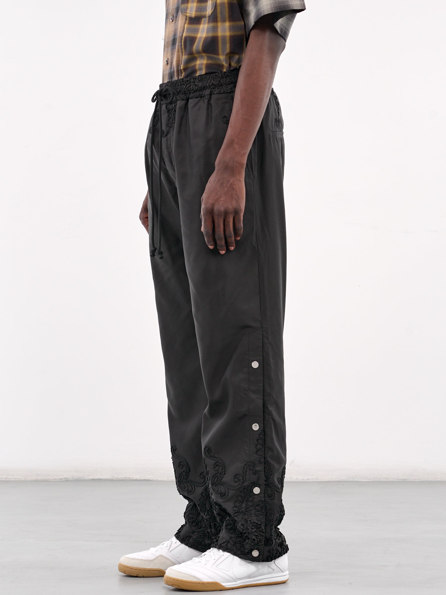 Studded Track Pants (251-MPT093-BLACK)