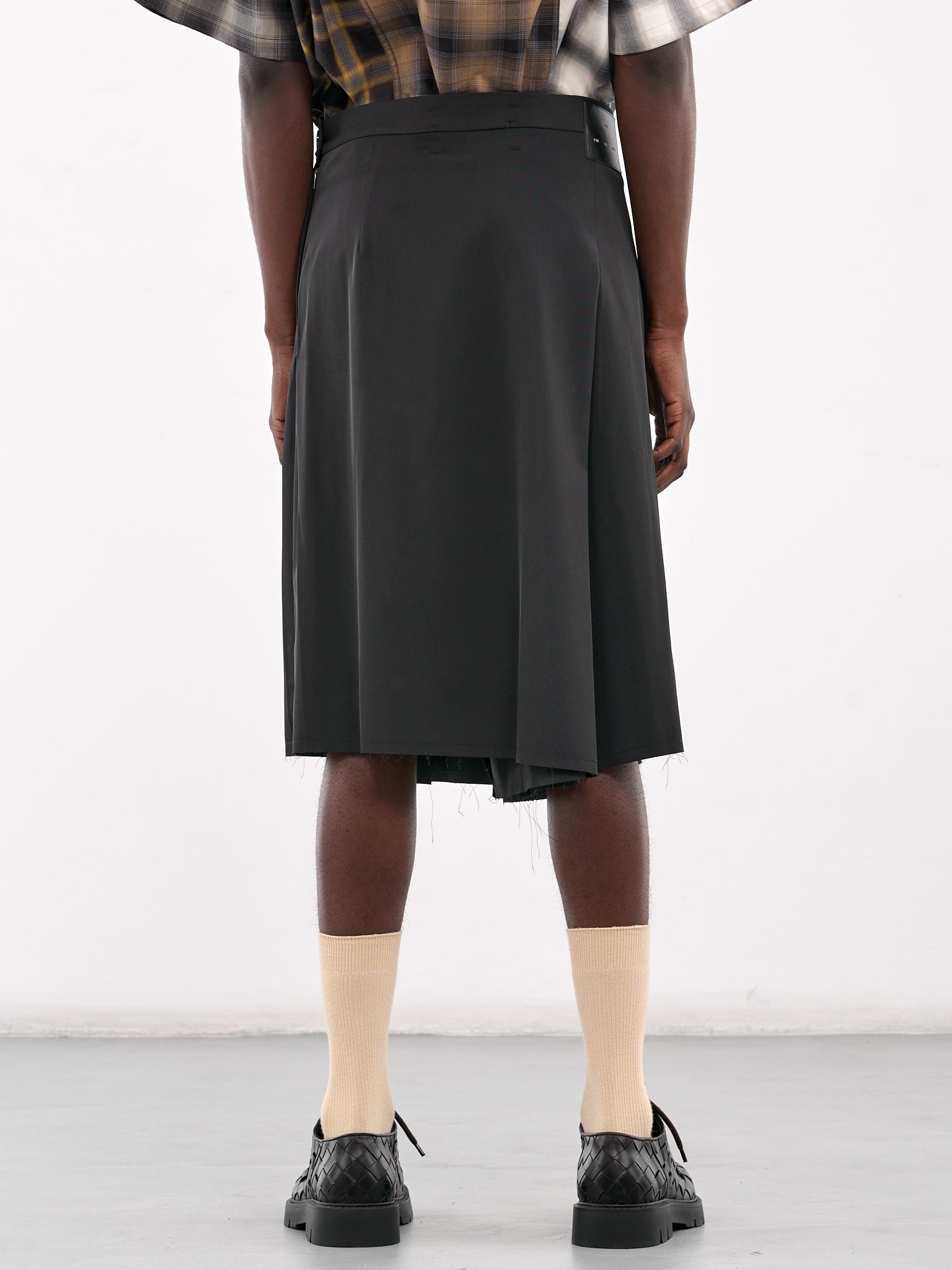 Pleated Skirt (251-MSK001-BLACK)