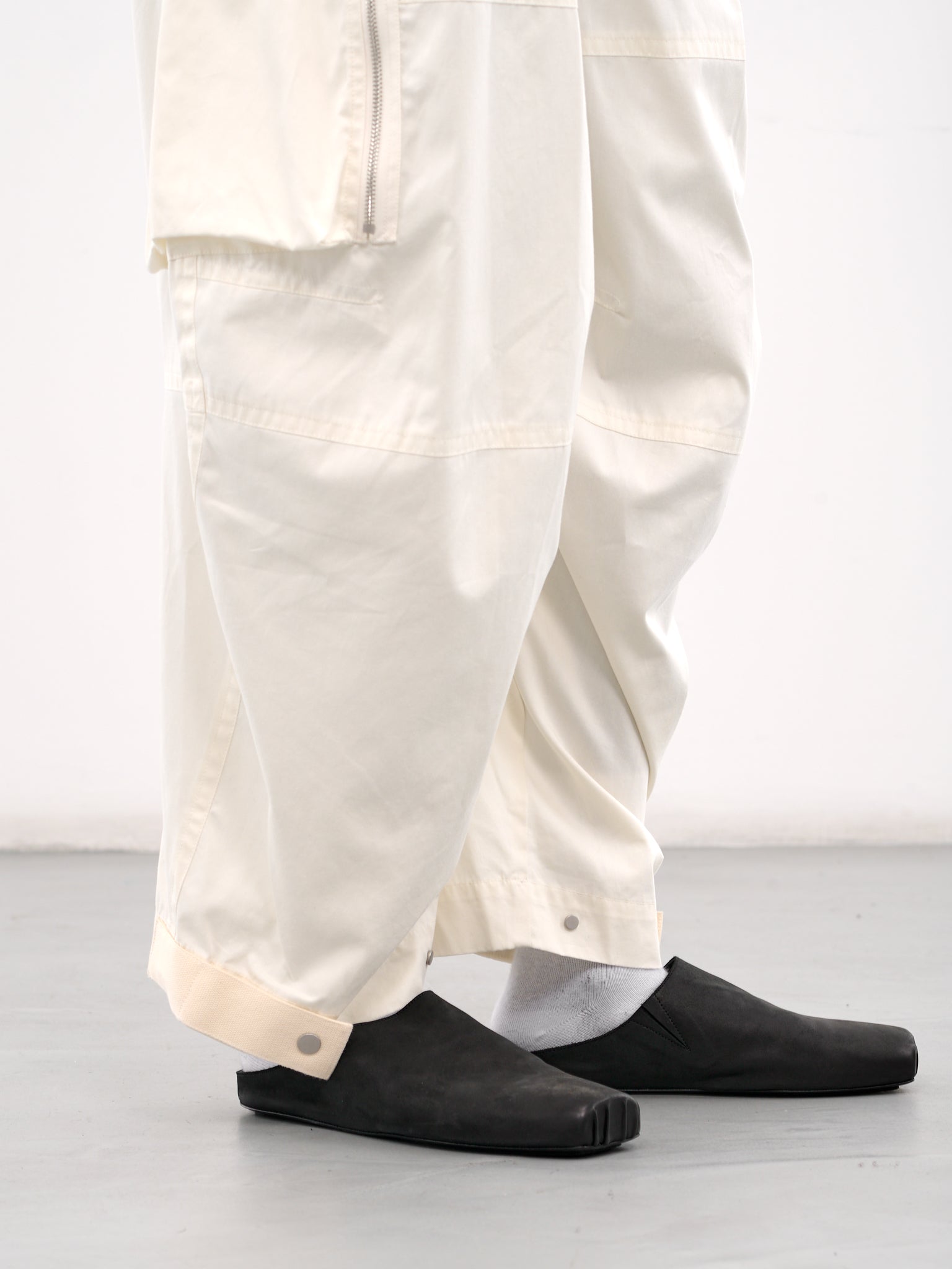 Twill Cotton Cargo Pants (25E96MXR02-003-ALABASTRO)