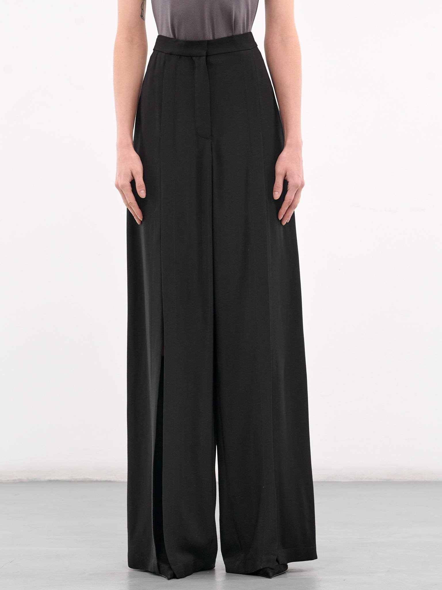 Wide Leg Slit Buckled Trousers (25P1PA0493196-BLACK)