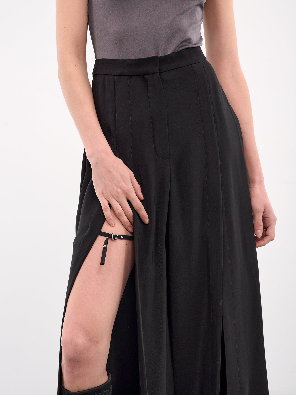 Wide Leg Slit Buckled Trousers (25P1PA0493196-BLACK)