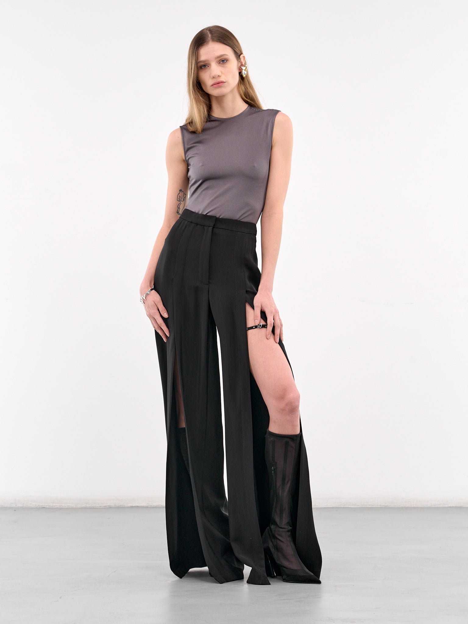 Wide Leg Slit Buckled Trousers (25P1PA0493196-BLACK)