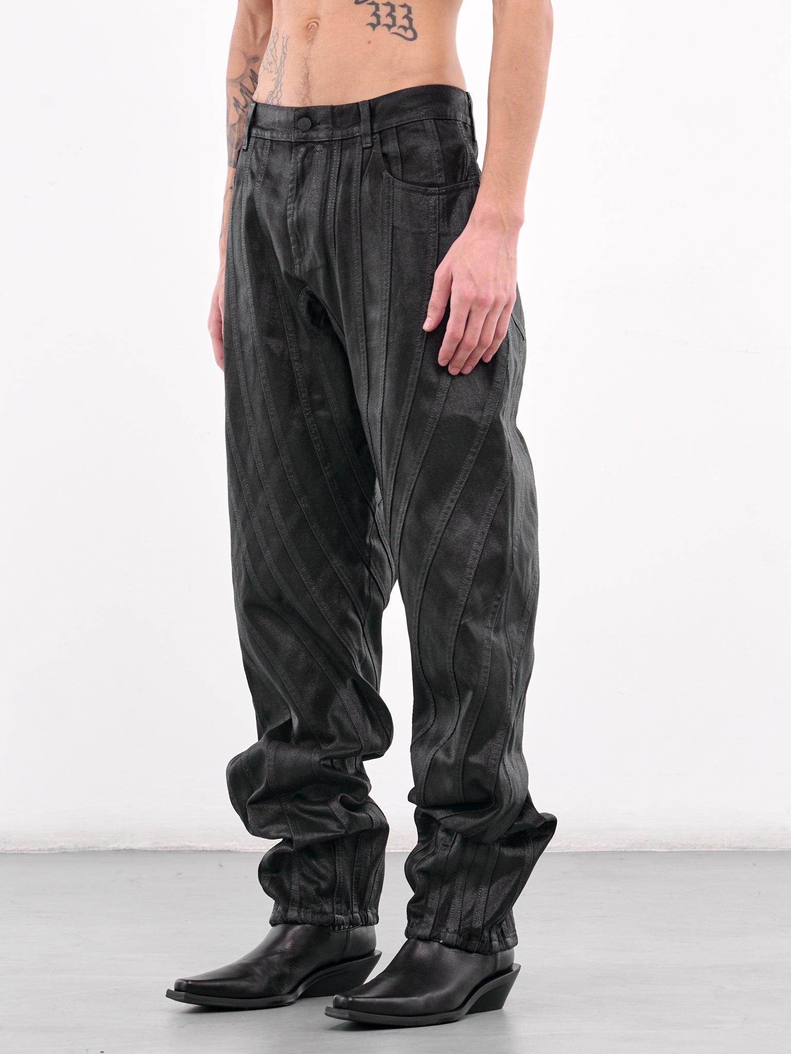 Waxed Spiral Baggy Jeans (25P6PA03272008-WAX-SHINY-BLACK)