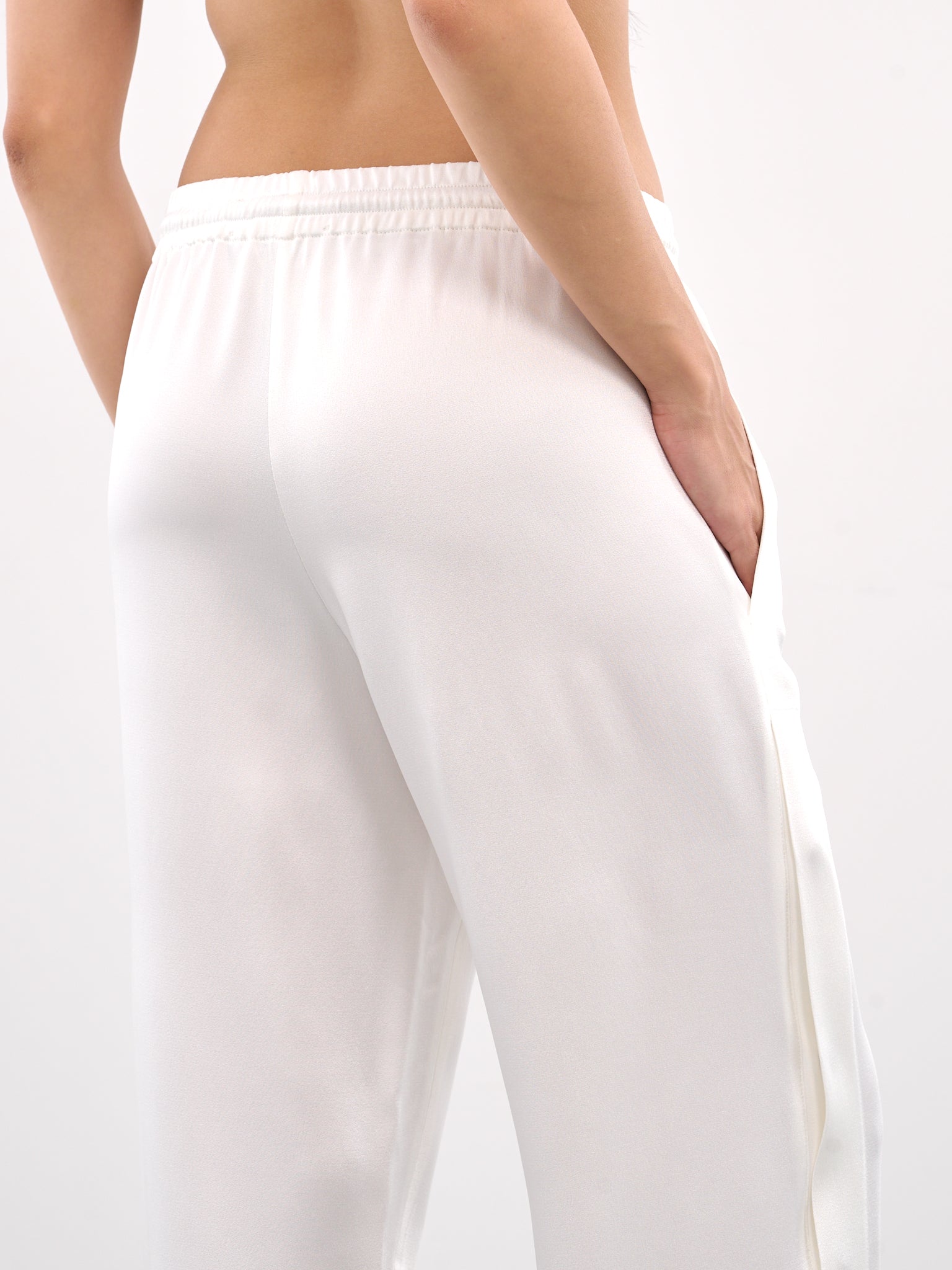 Envers Satin Pants (2P177A-N0102-WHITE-PEARL)