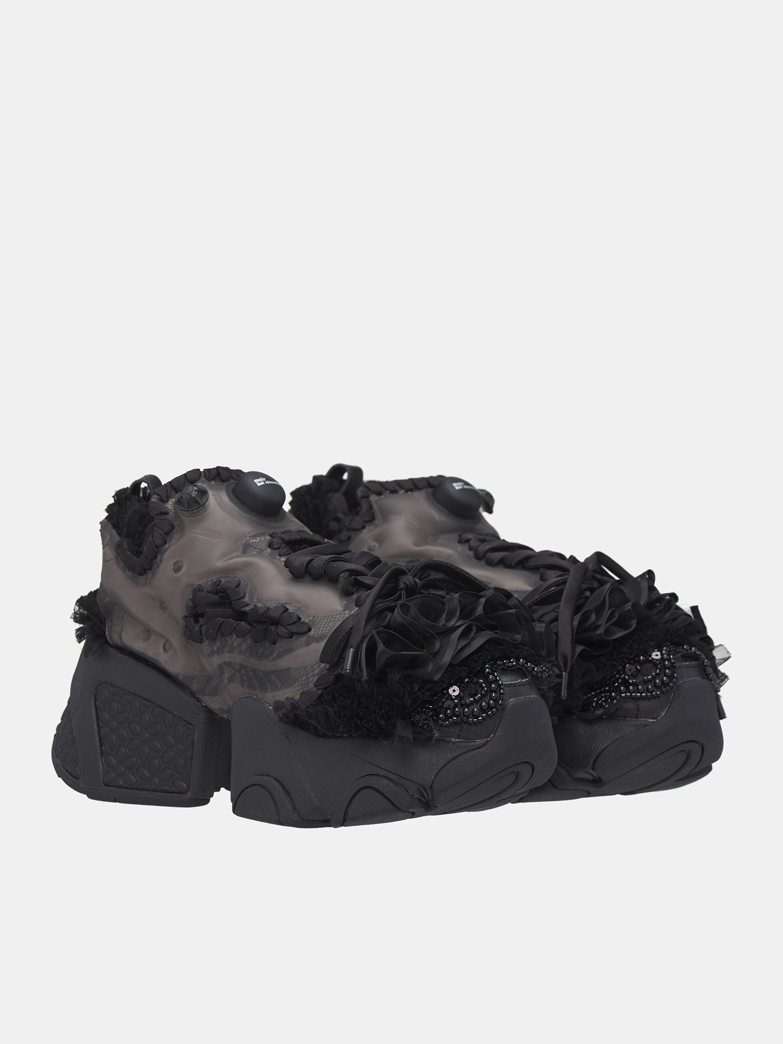 Reebok Instapump Fury Sneakers (3N-K102-051-BLACK)