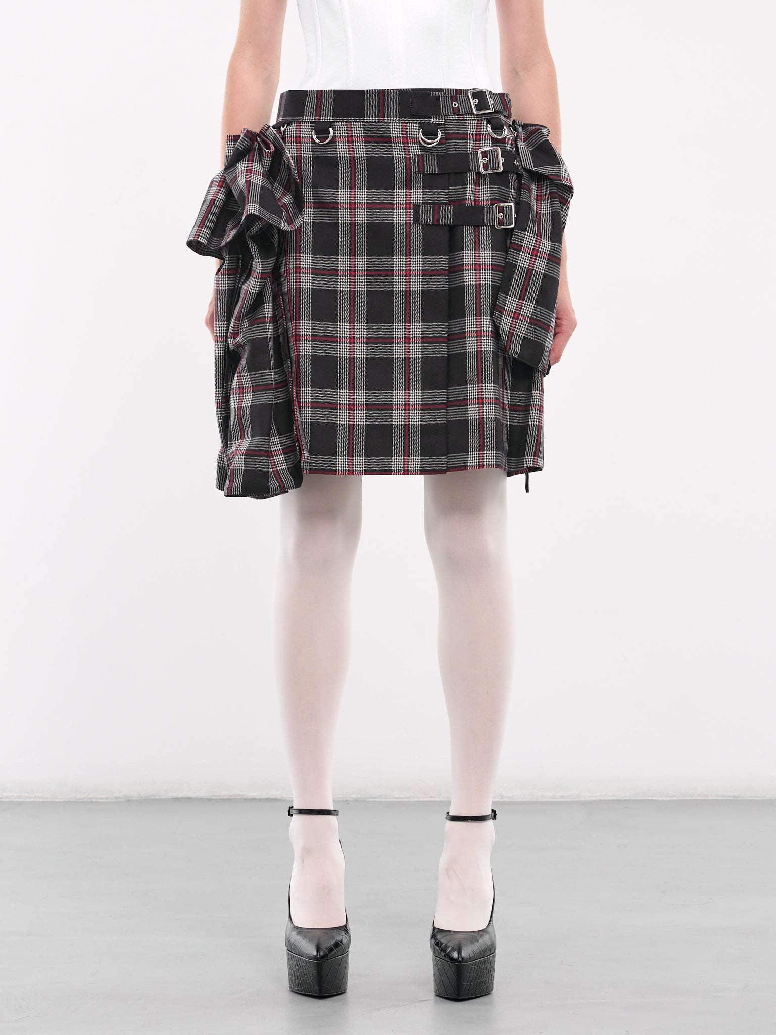 Plaid Harness Skirt (3N-S013-051-BLACK-RED)