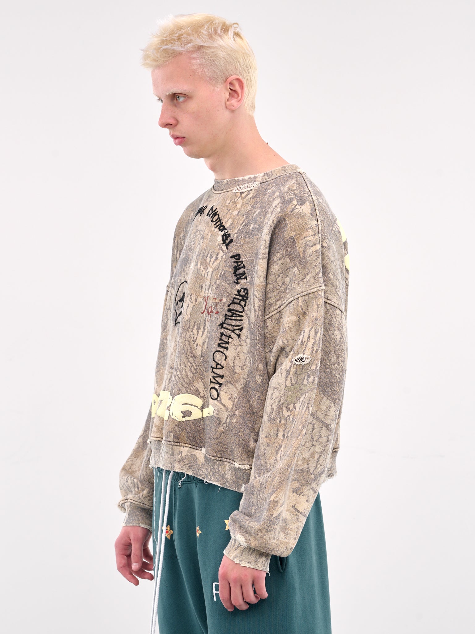 Emotional Pain Camo Crewneck (4U003Q1008CAM-CAMO)