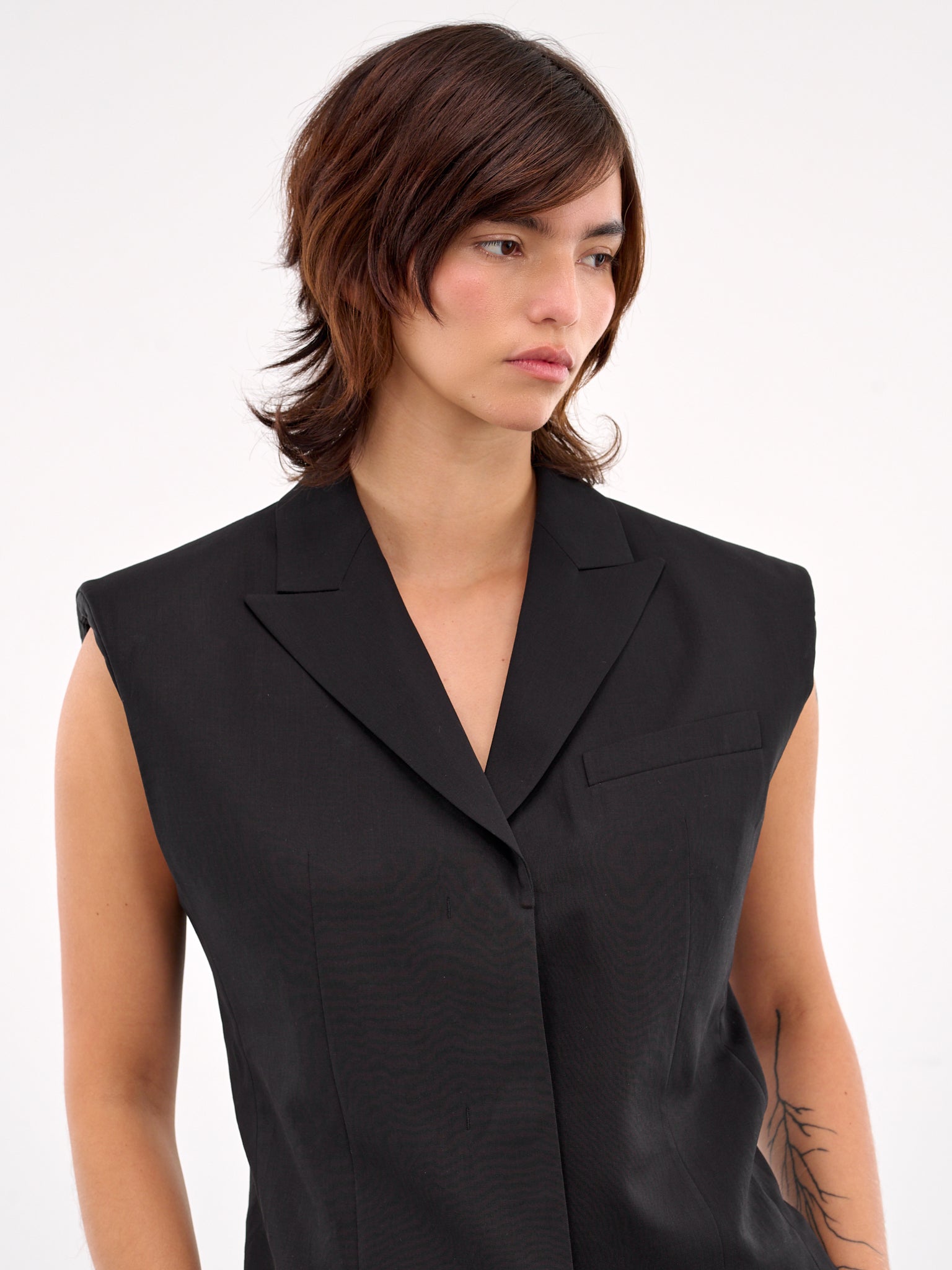 Sleeveless Blazer (5511W505-BLACK)