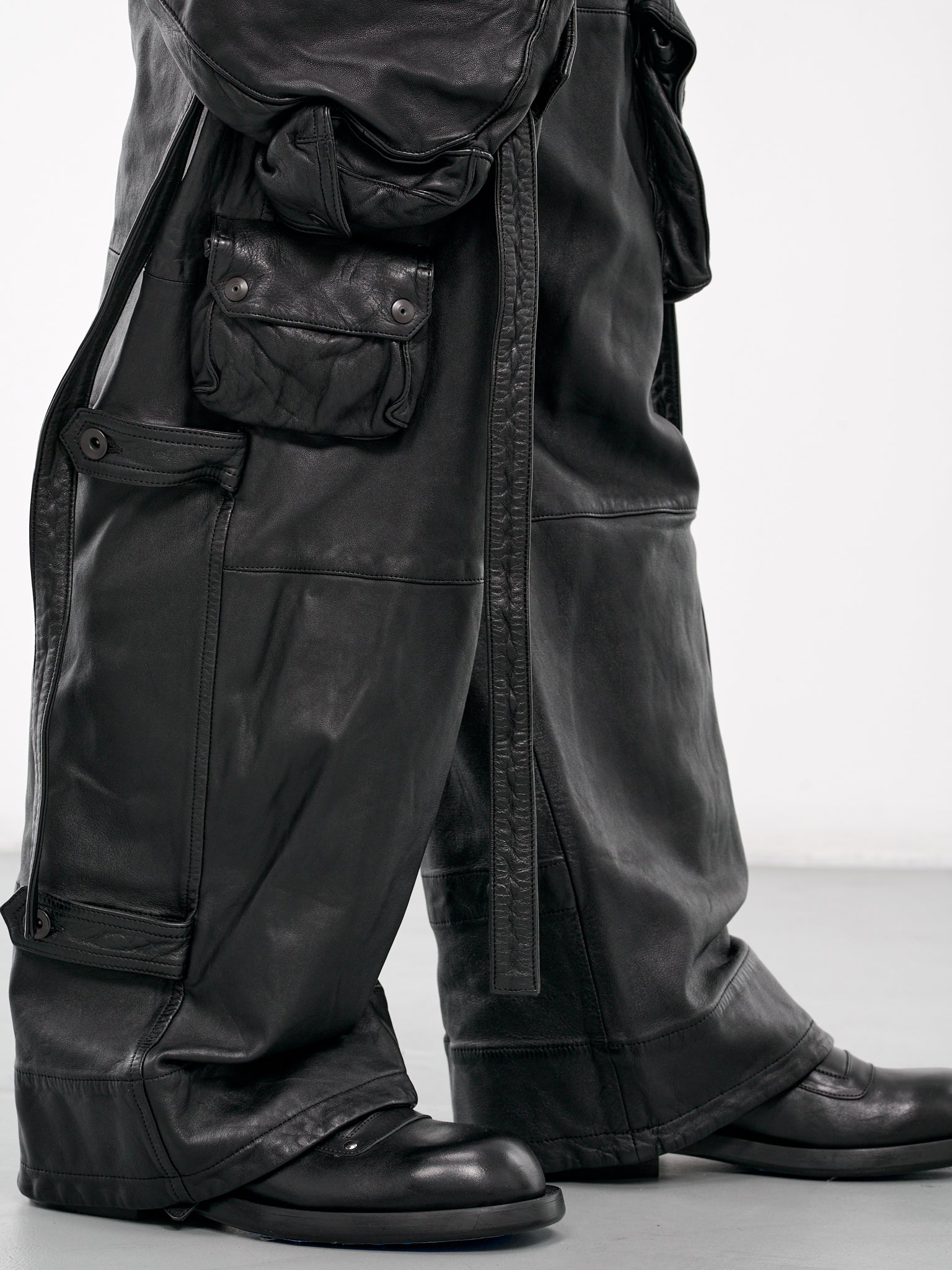 Lamb Leather Cargo Pants (879PAM7-BLACK)