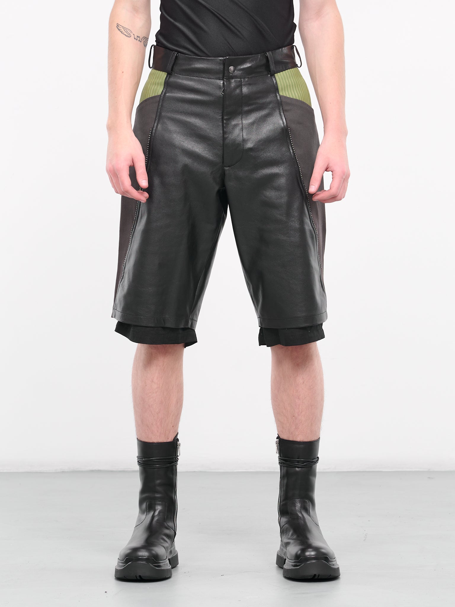 Kiko Kostadinov Inayat Shorts (920004191306-BLACK-GREEN)