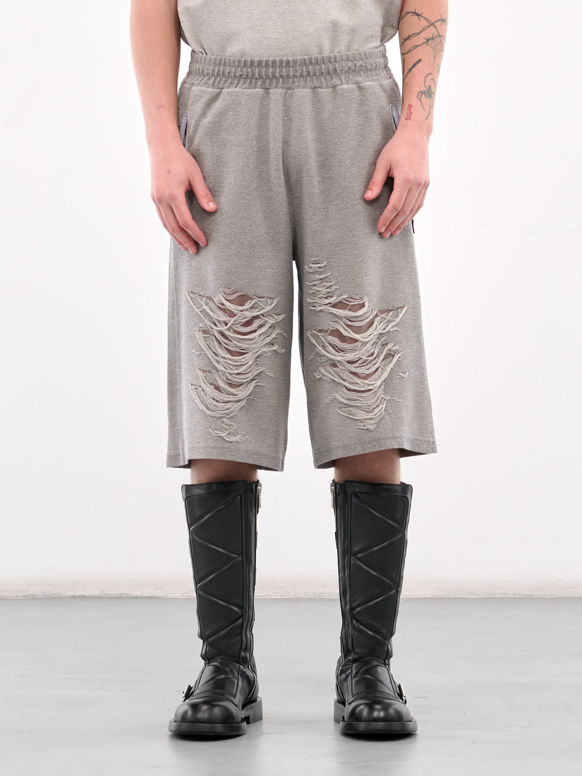 Distressed Sweat Shorts (A19116-0PLAI-GREY)