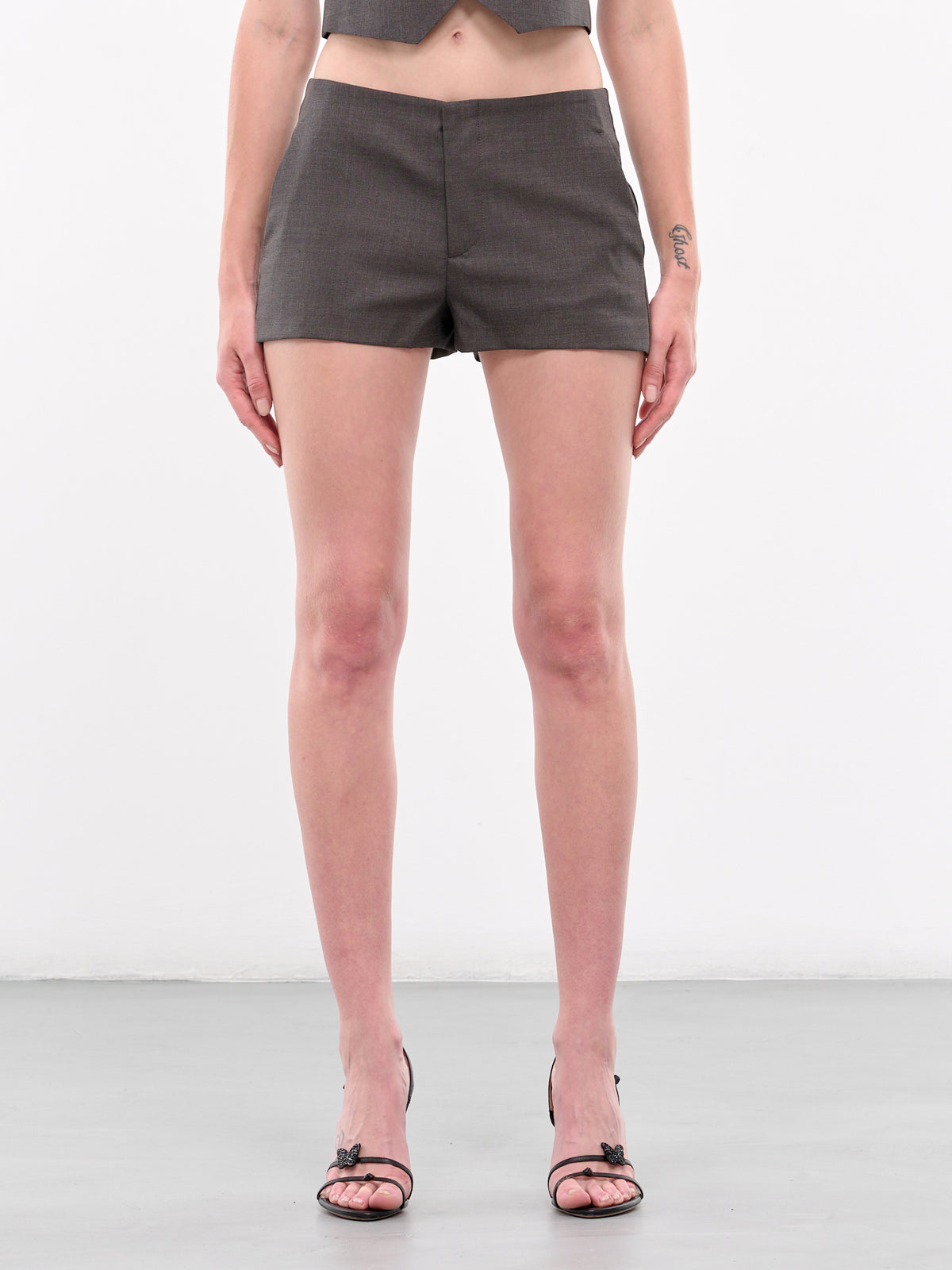 Wool Shorts (A42-2P150A-N0968-GREY-CASTLERO)