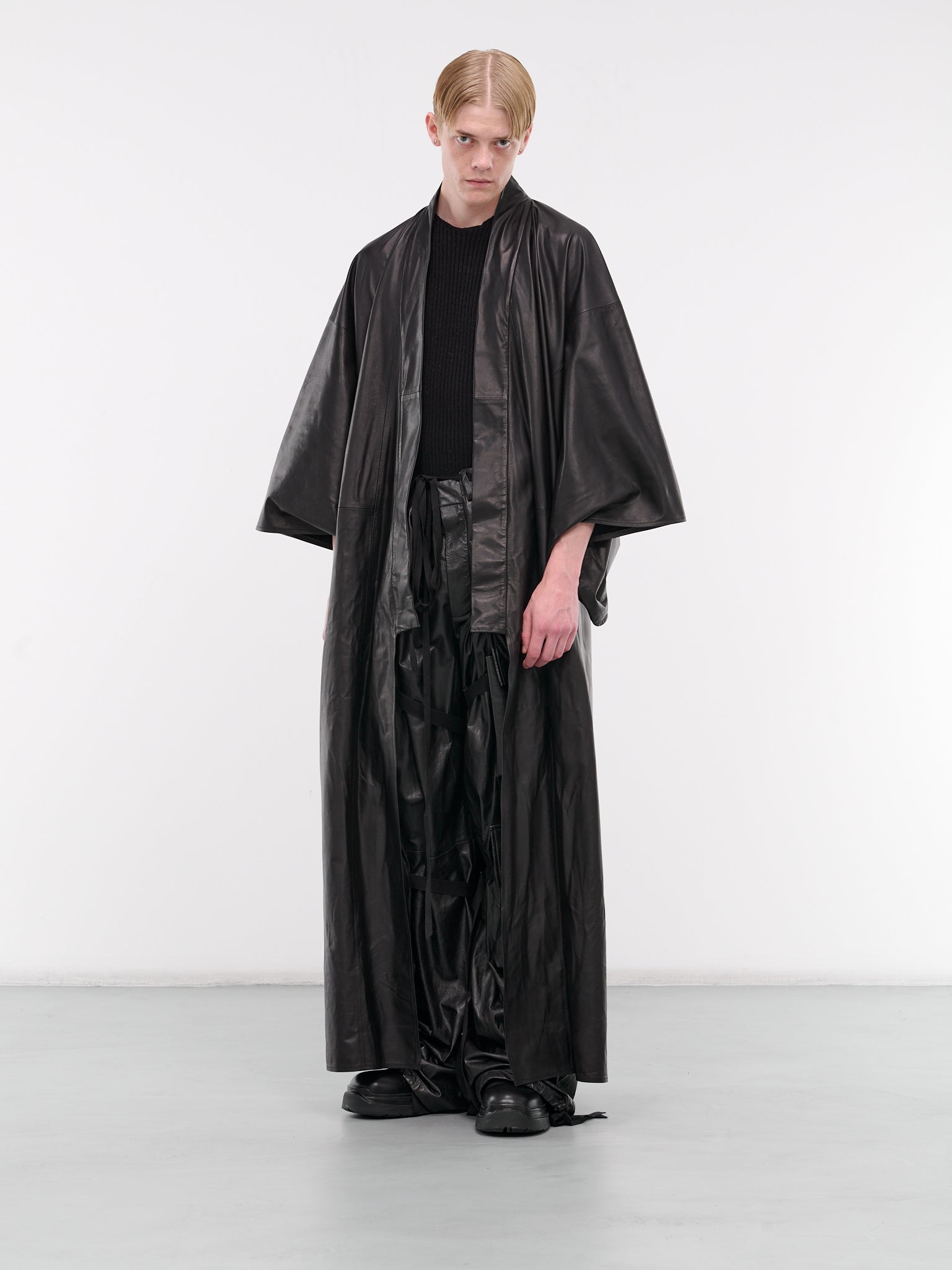 A LEATHER Kimono | H. Lorenzo - styled