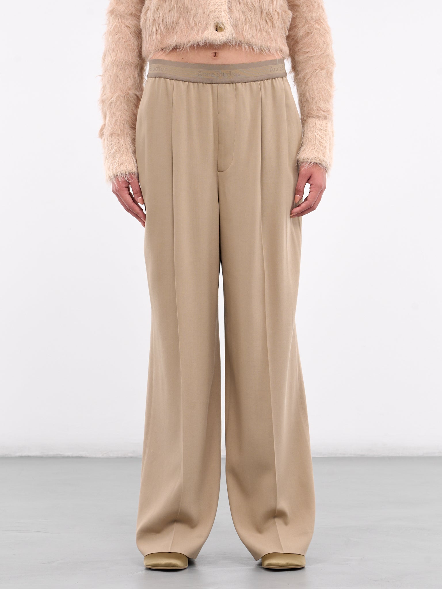 Logo Tape Trousers (AK0826-CAMEL-BEIGE)