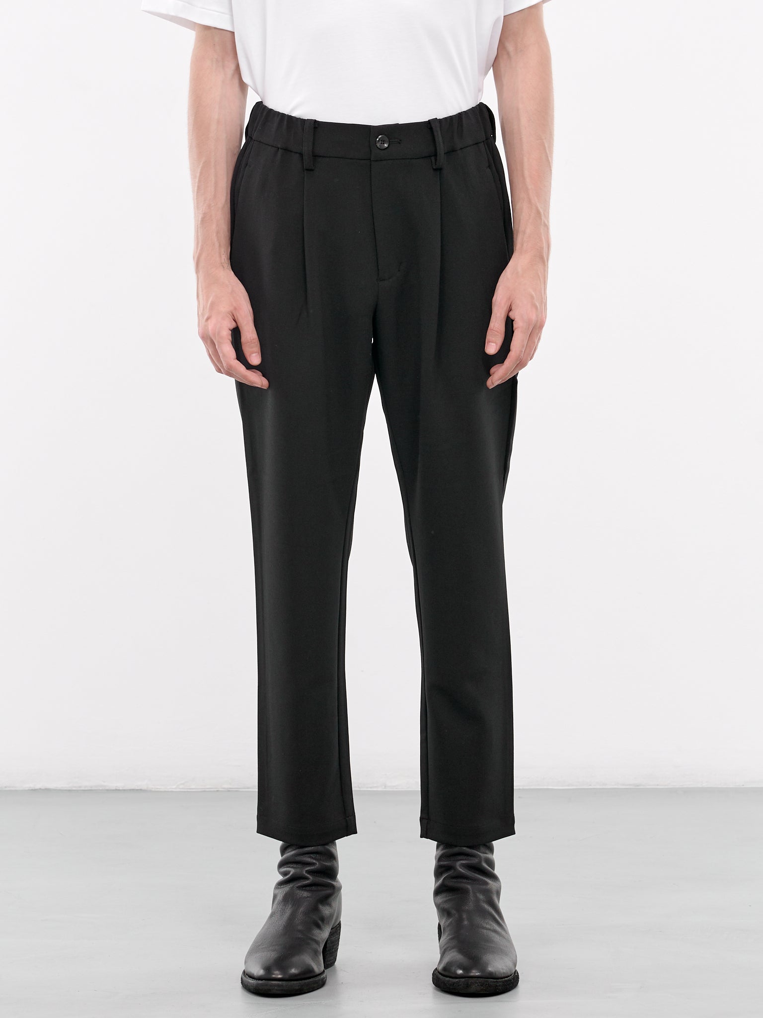 Elasticated Slim Trousers (AP42-047-BLACK)