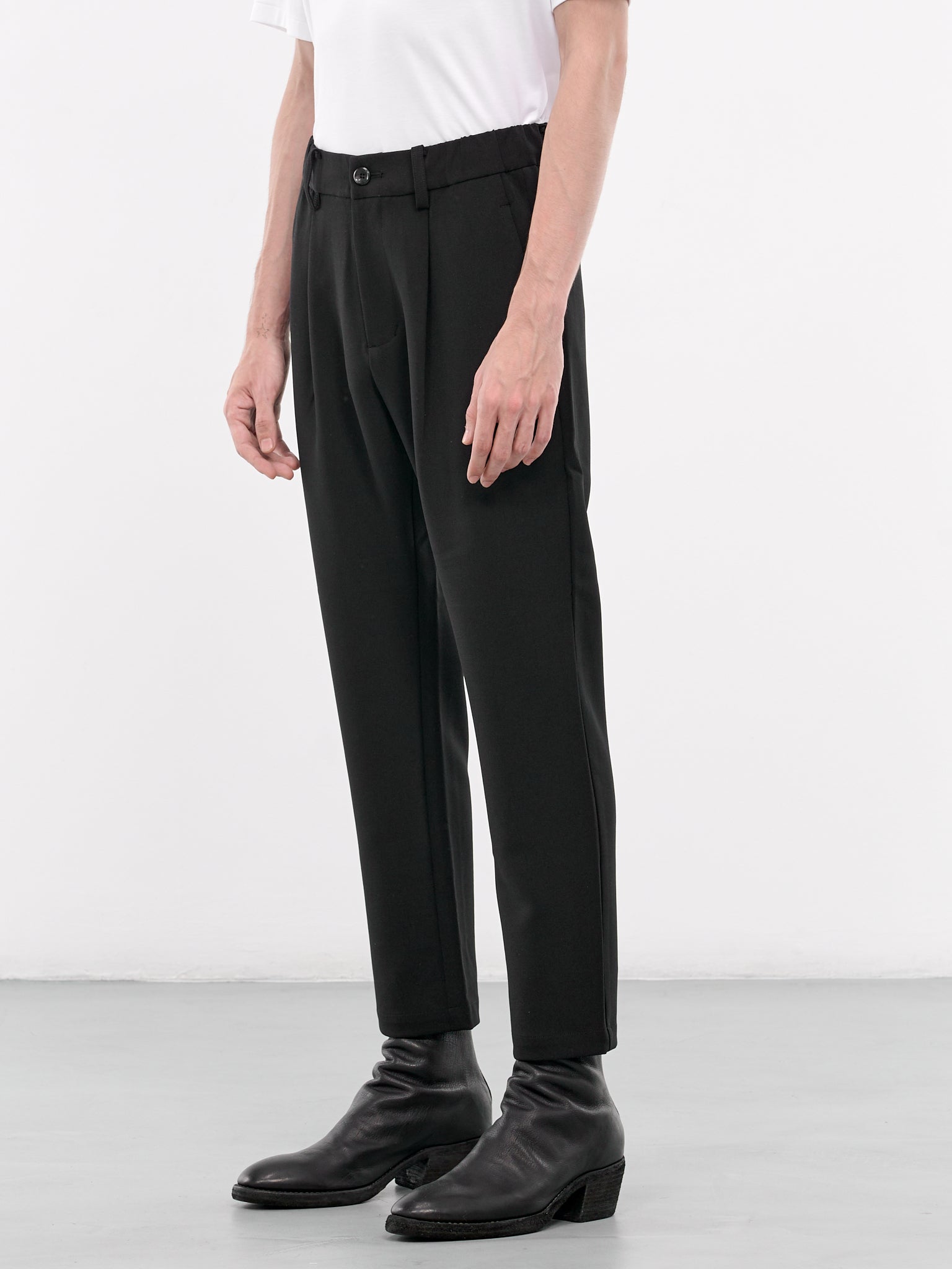 Elasticated Slim Trousers (AP42-047-BLACK)