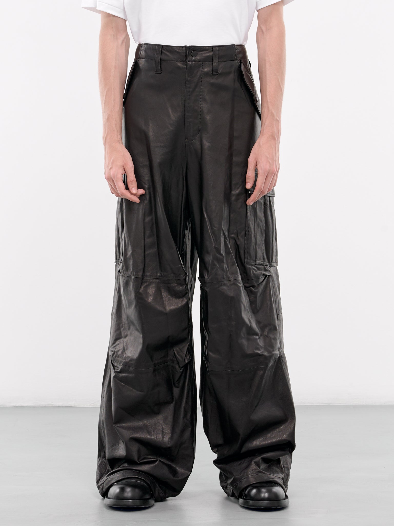 A LEATHER  Leather Cargo Pants | H. Lorenzo - front