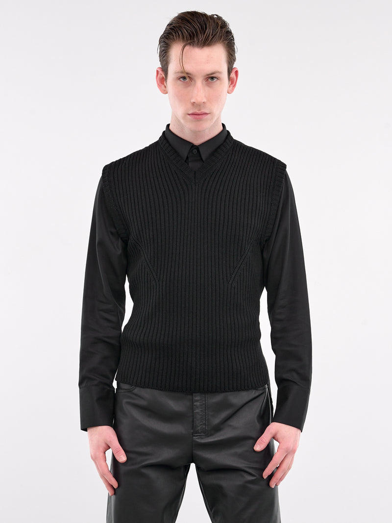 Reidar Darted Sweater (B0012138-KN045-BLACK)