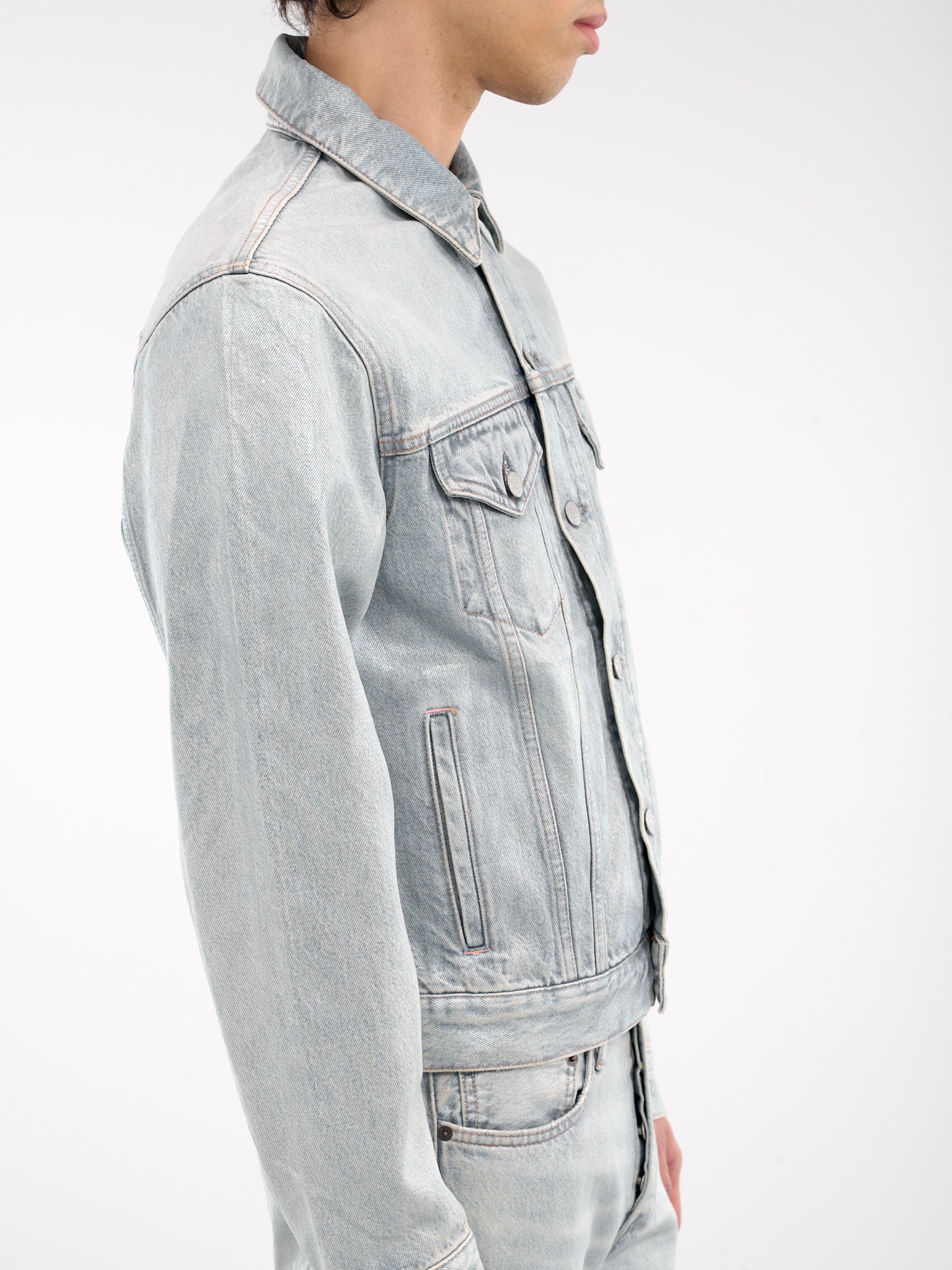 Light Wash Denim Jacket (B90820-LIGHT-BLUE)