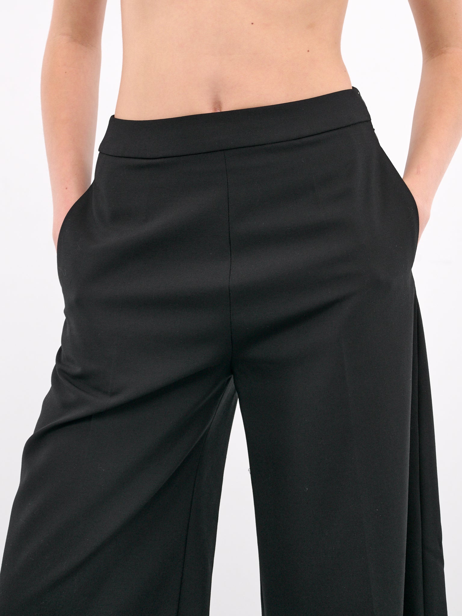 Bermuda Shorts (BA4ESH02-BLACK)