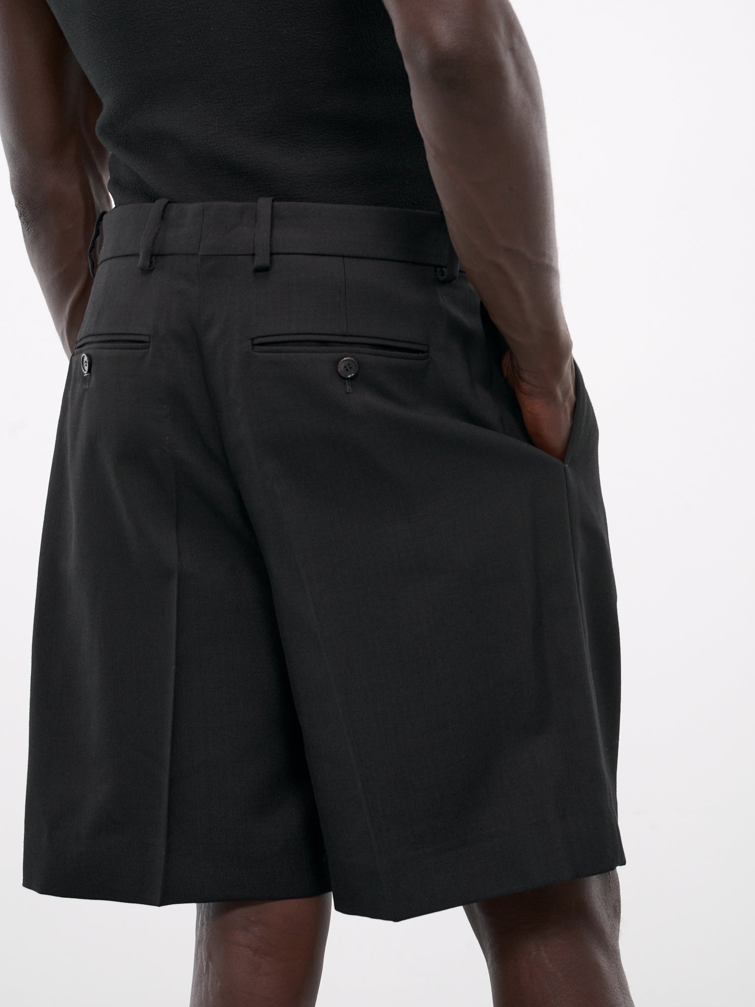 Tailored Shorts (BE0167-900-BLACK)