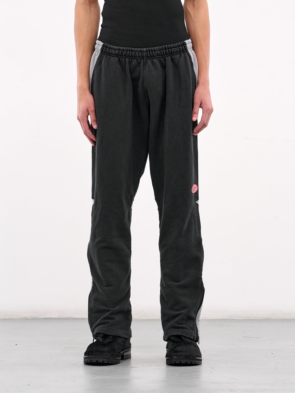 GREG ROSS Coast Sweatpants | H. Lorenzo - front