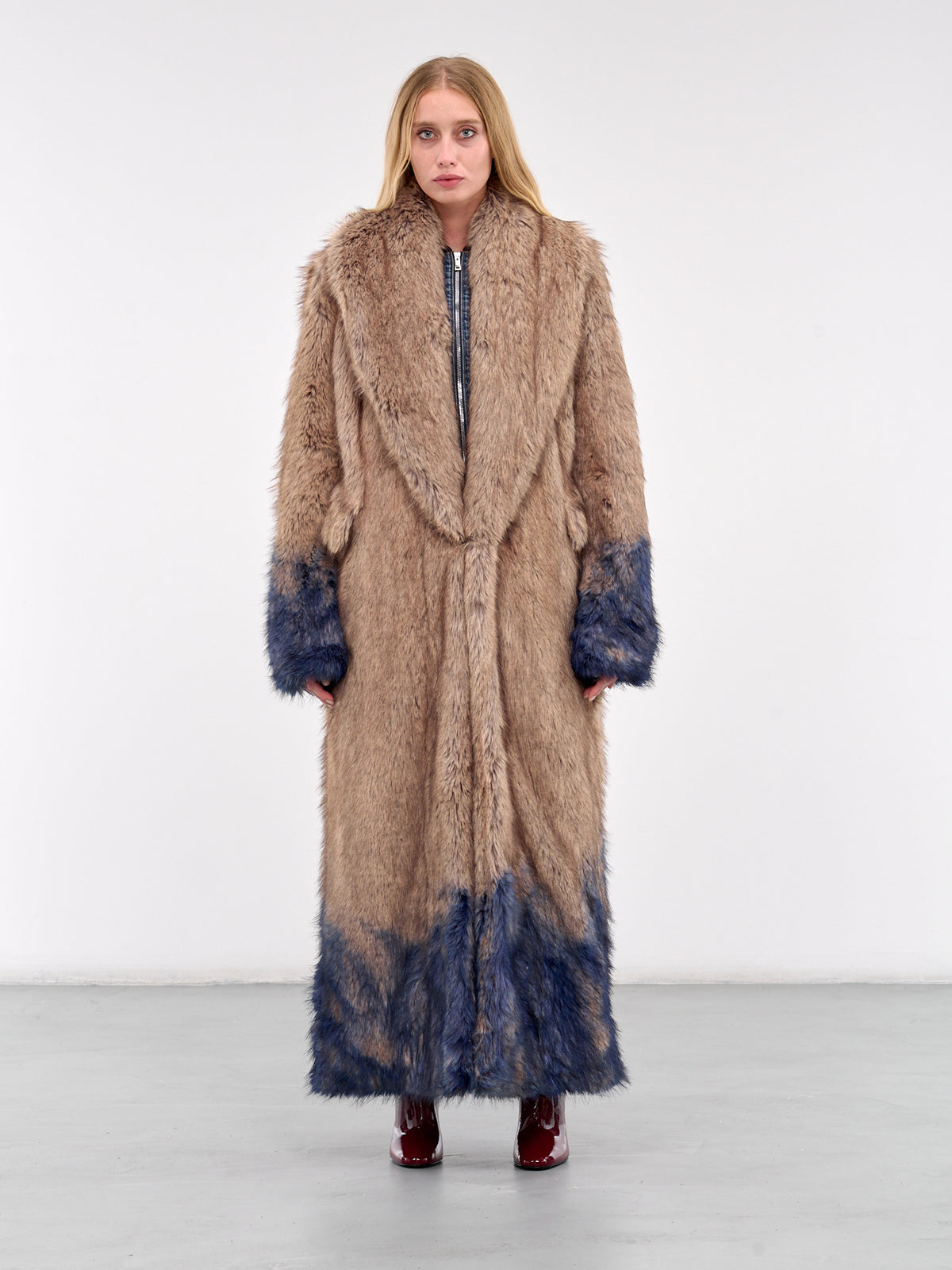 Spray Faux Fur Coat (COPM23F9006-BROWN-BLUE)