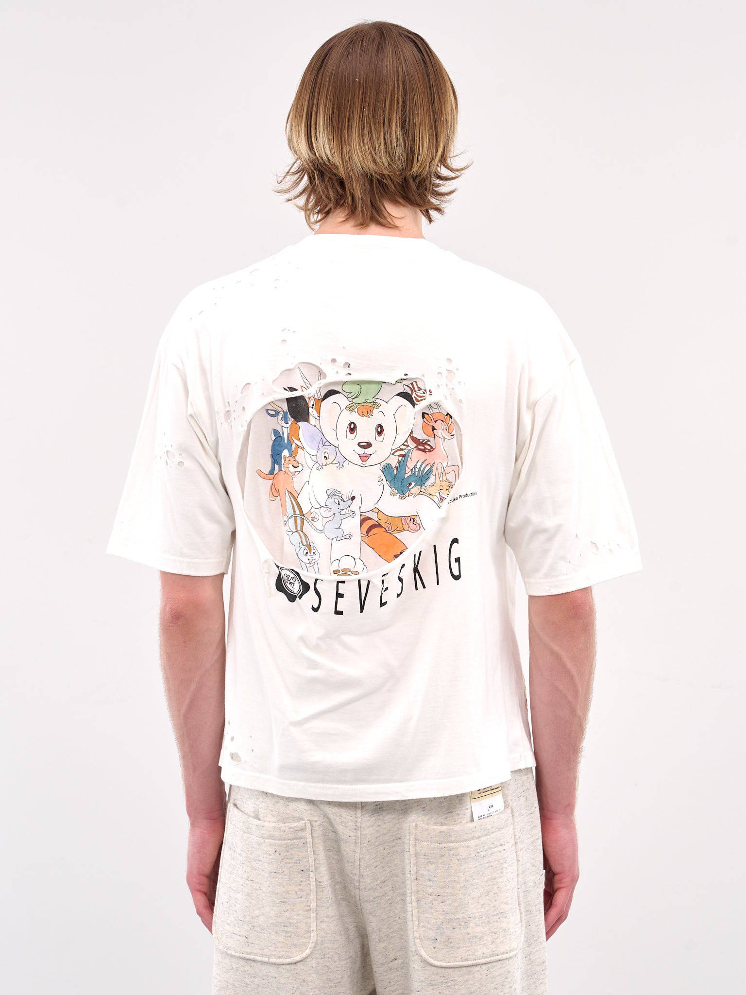 Distressed Graphic Tee (CT-SV-NGS-1009-WHITE)