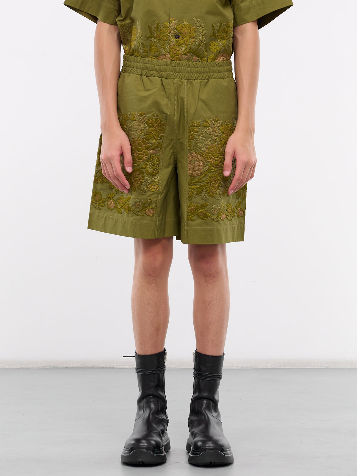 Embroidered Shorts (DDMPC0012-MUSK-GREEN)