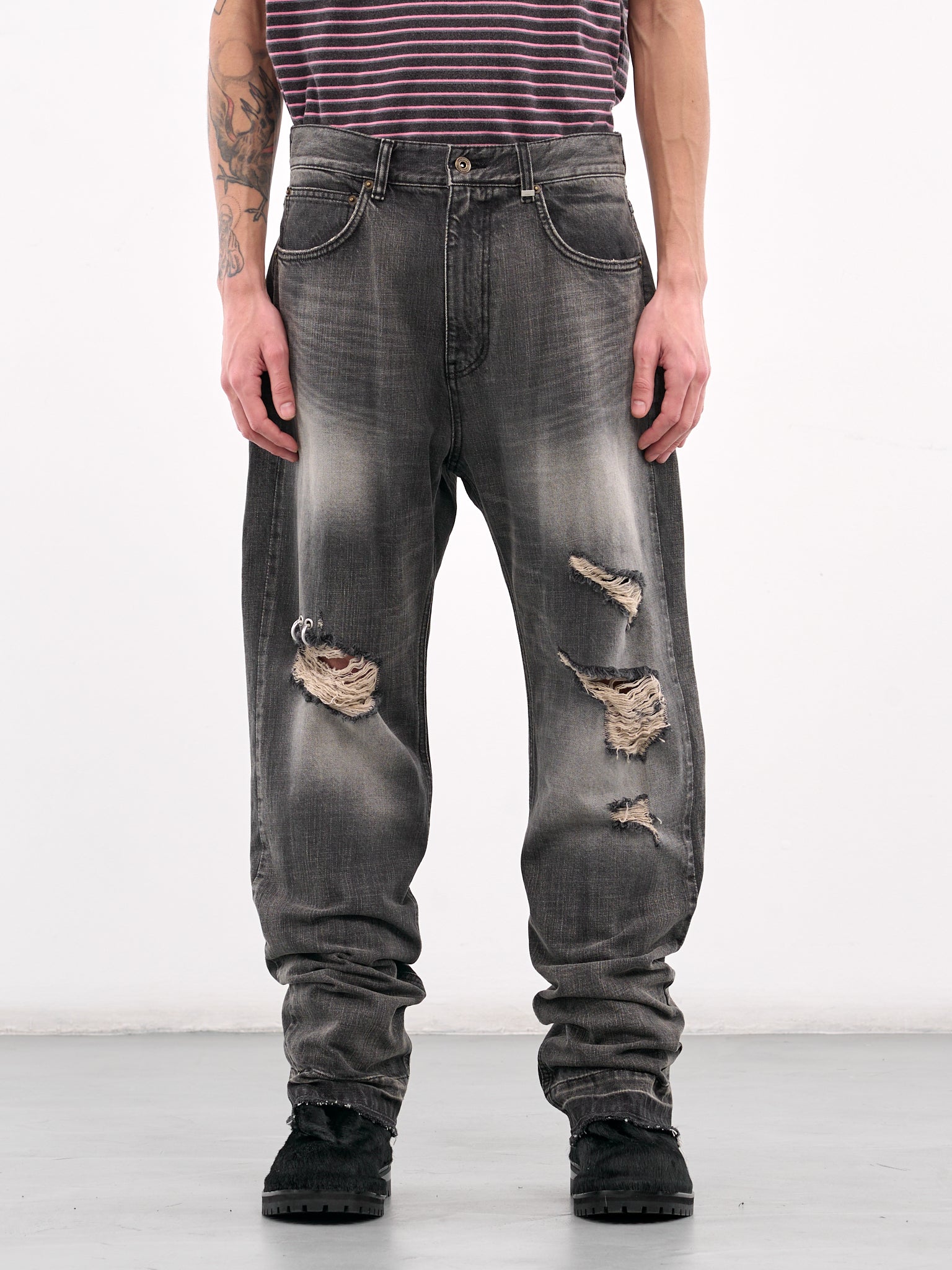 Distressed Denim Trousers (DPO-25-333-BLACK)