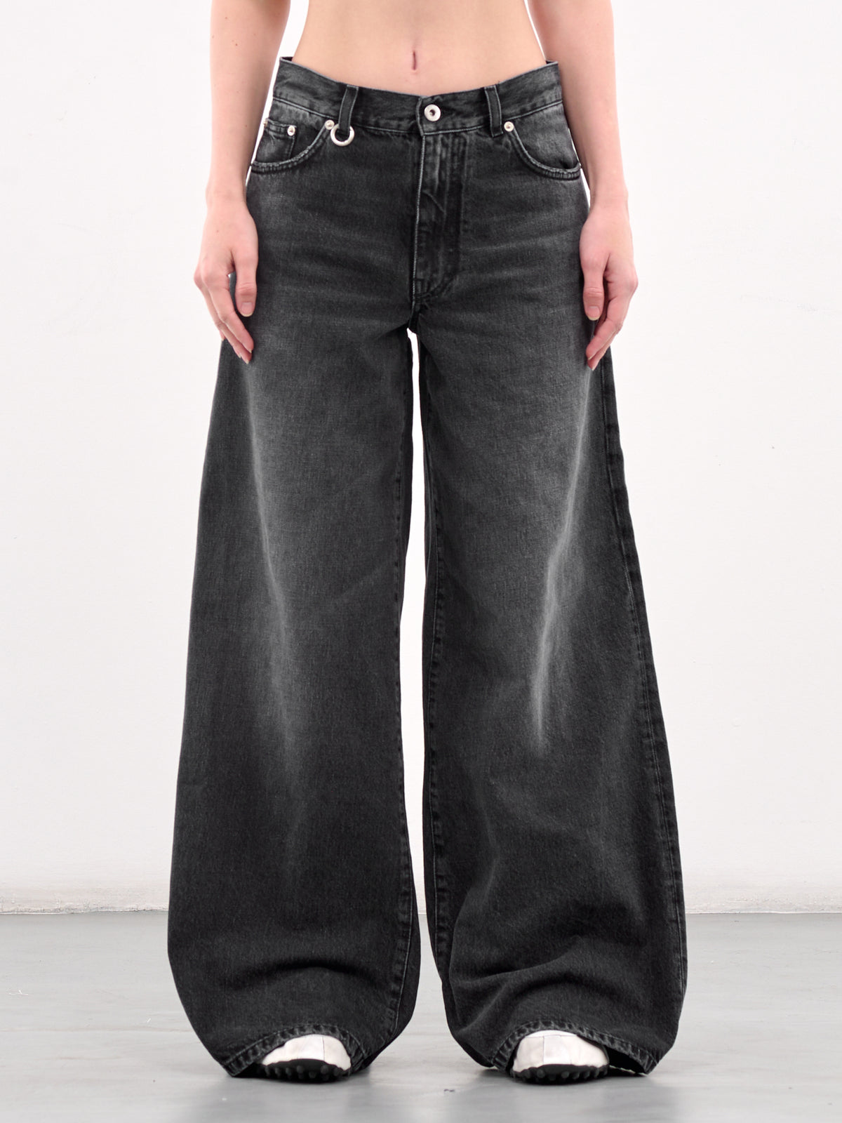 Oversized Denim Trousers (DP0-25-396-W-BLACK)