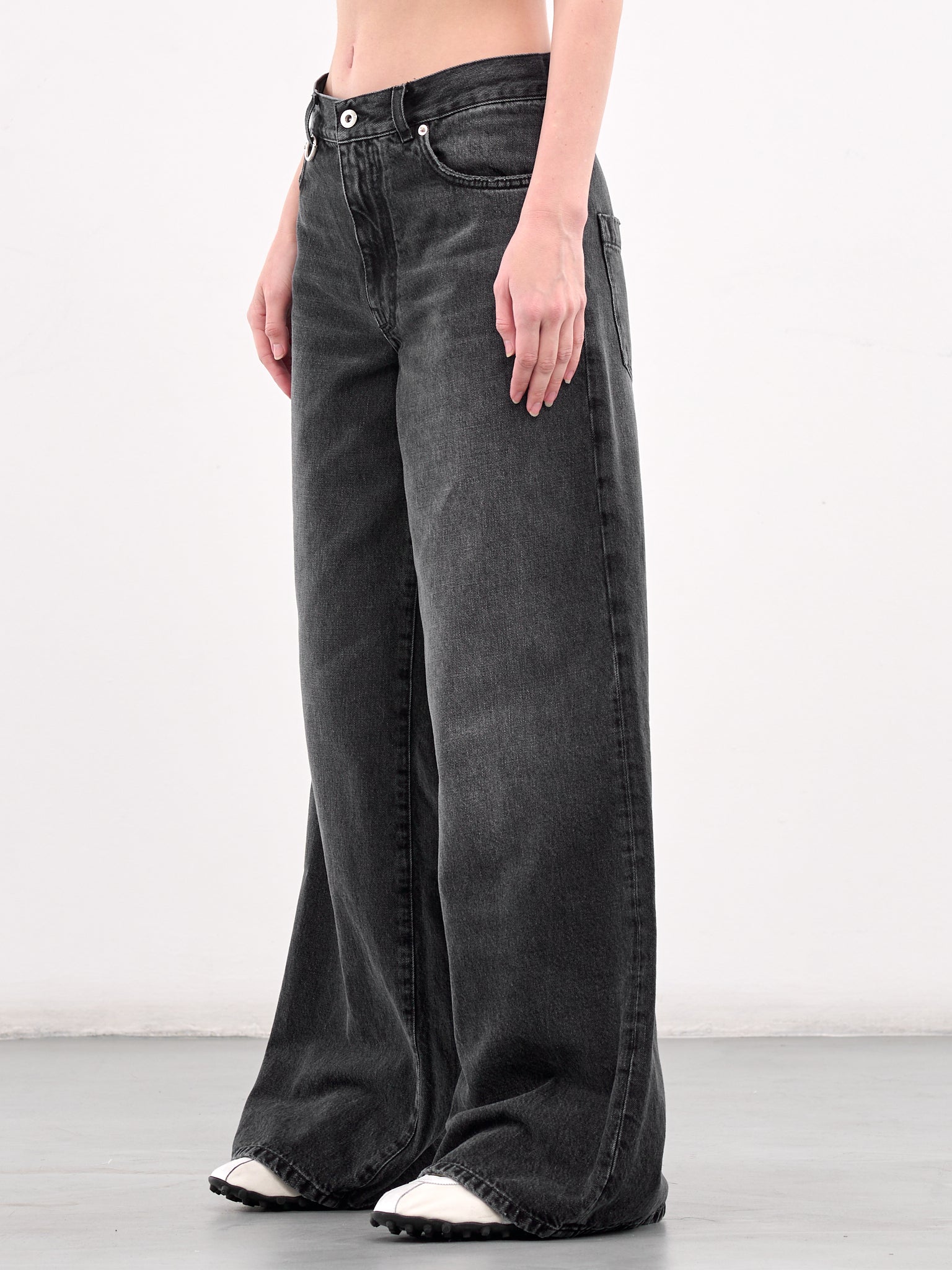 Oversized Denim Trousers (DP0-25-396-W-BLACK)