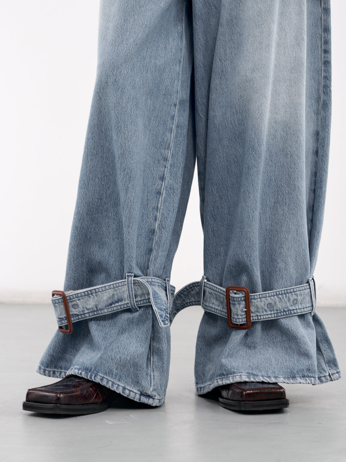 Buckled Cuff Jeans (DT0107-PG1735-LIGHT-BLUE)